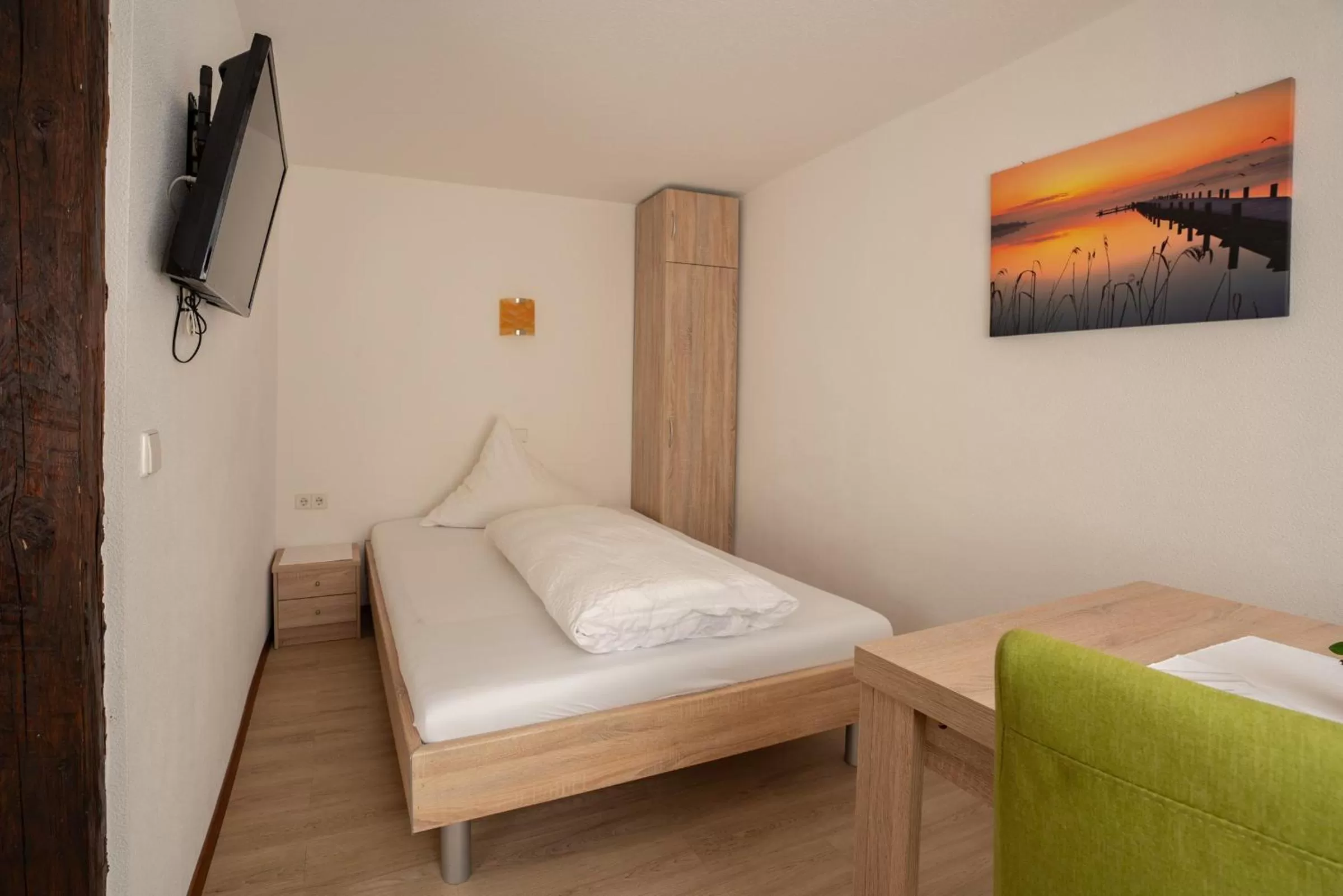 Photo of the whole room, Bed in Gasthof Hosbein