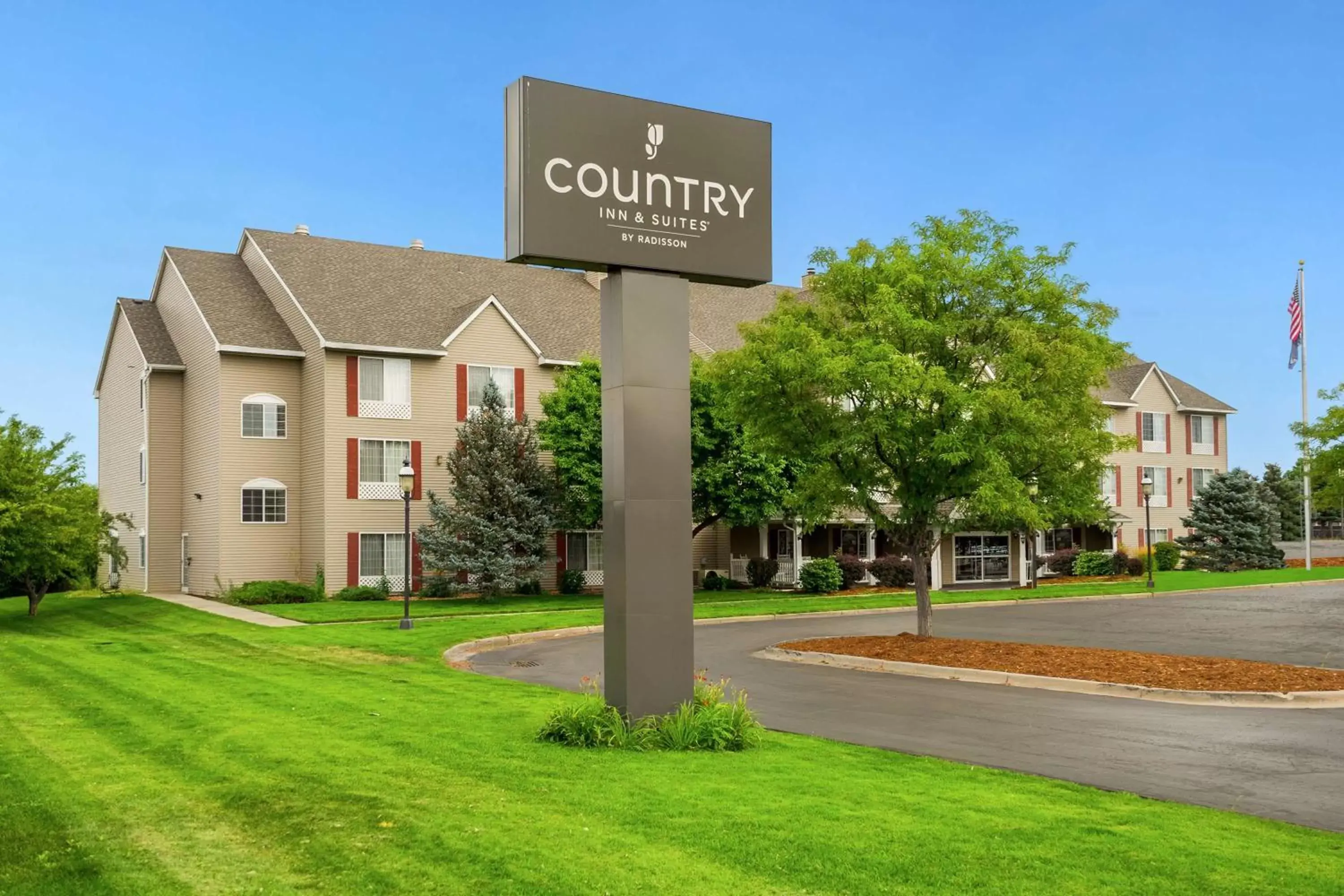 Property Building in Country Inn & Suites by Radisson, Greeley, CO