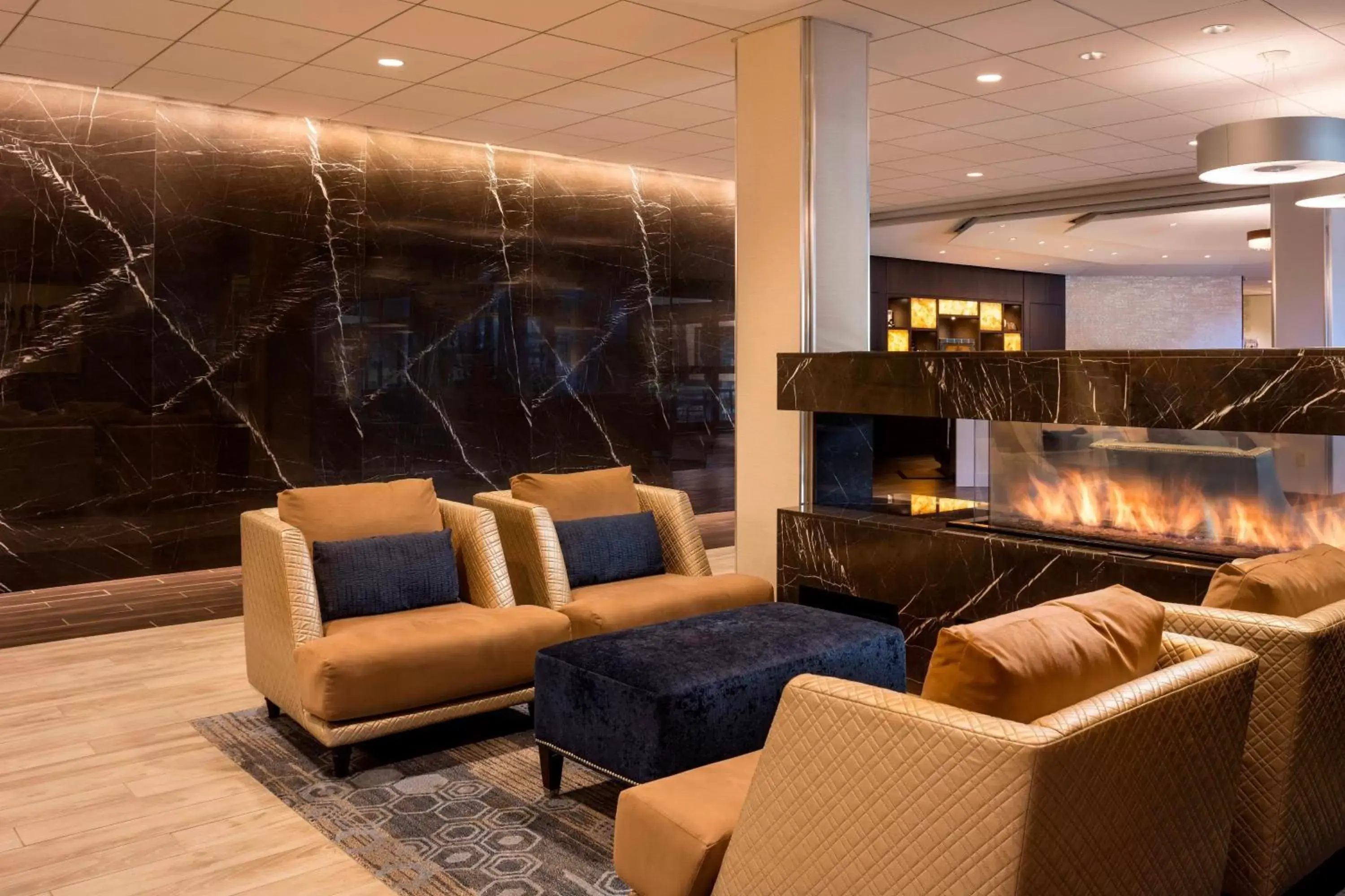 Lobby or reception in Four Points by Sheraton Norwood Conference Center