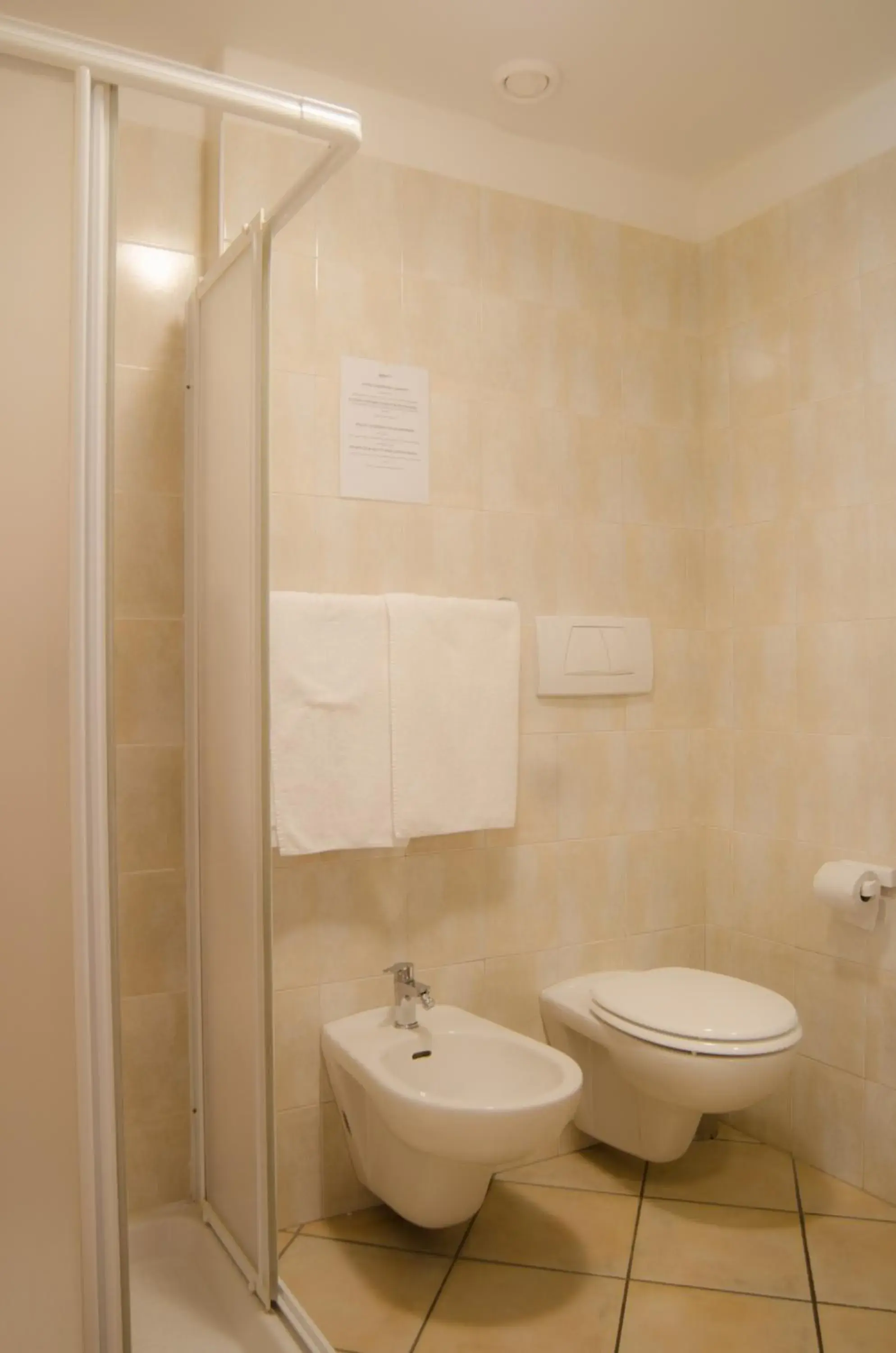 Bathroom in Hotel Venezia Park