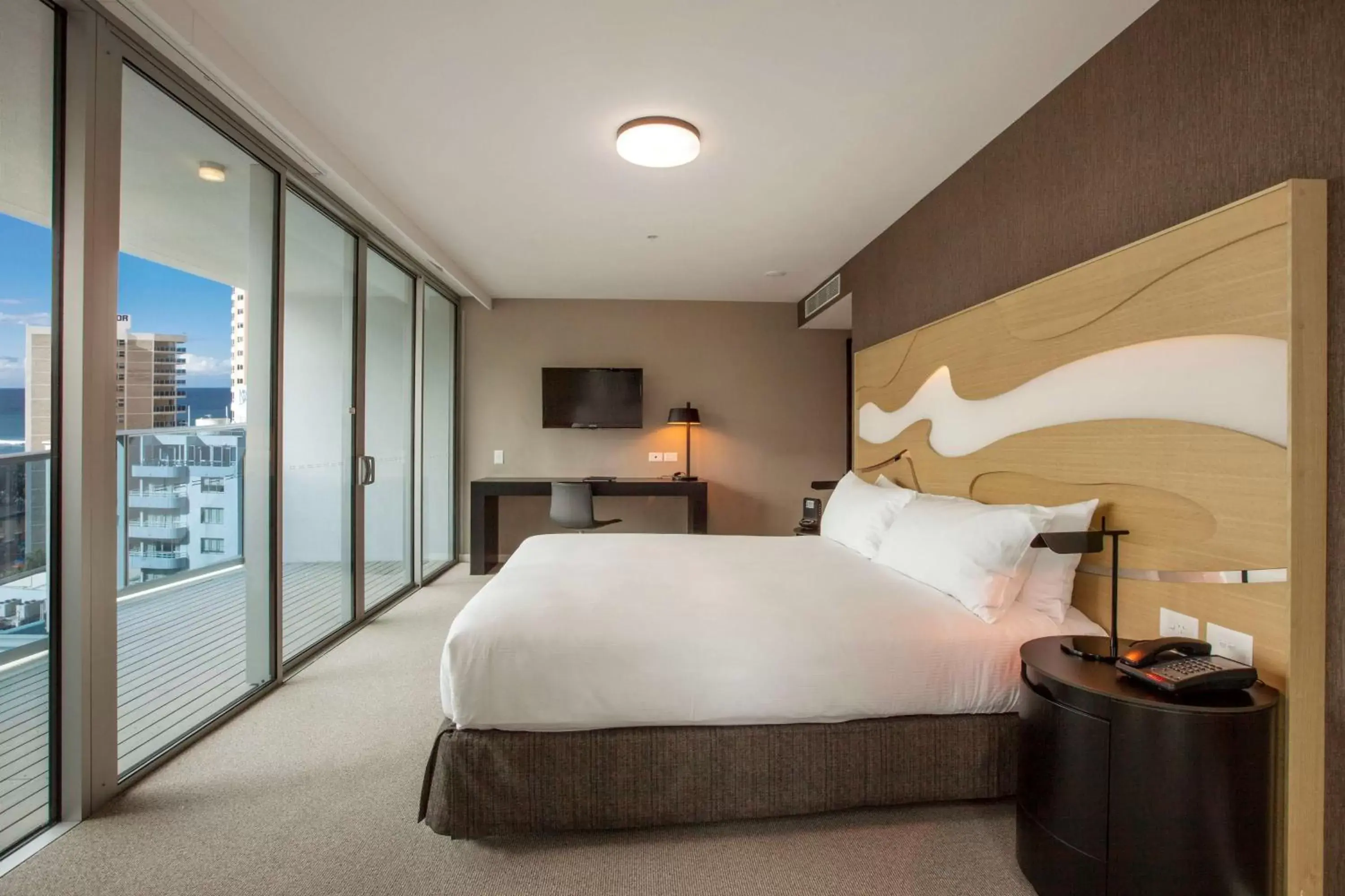 Bed in Hilton Surfers Paradise Hotel & Residences