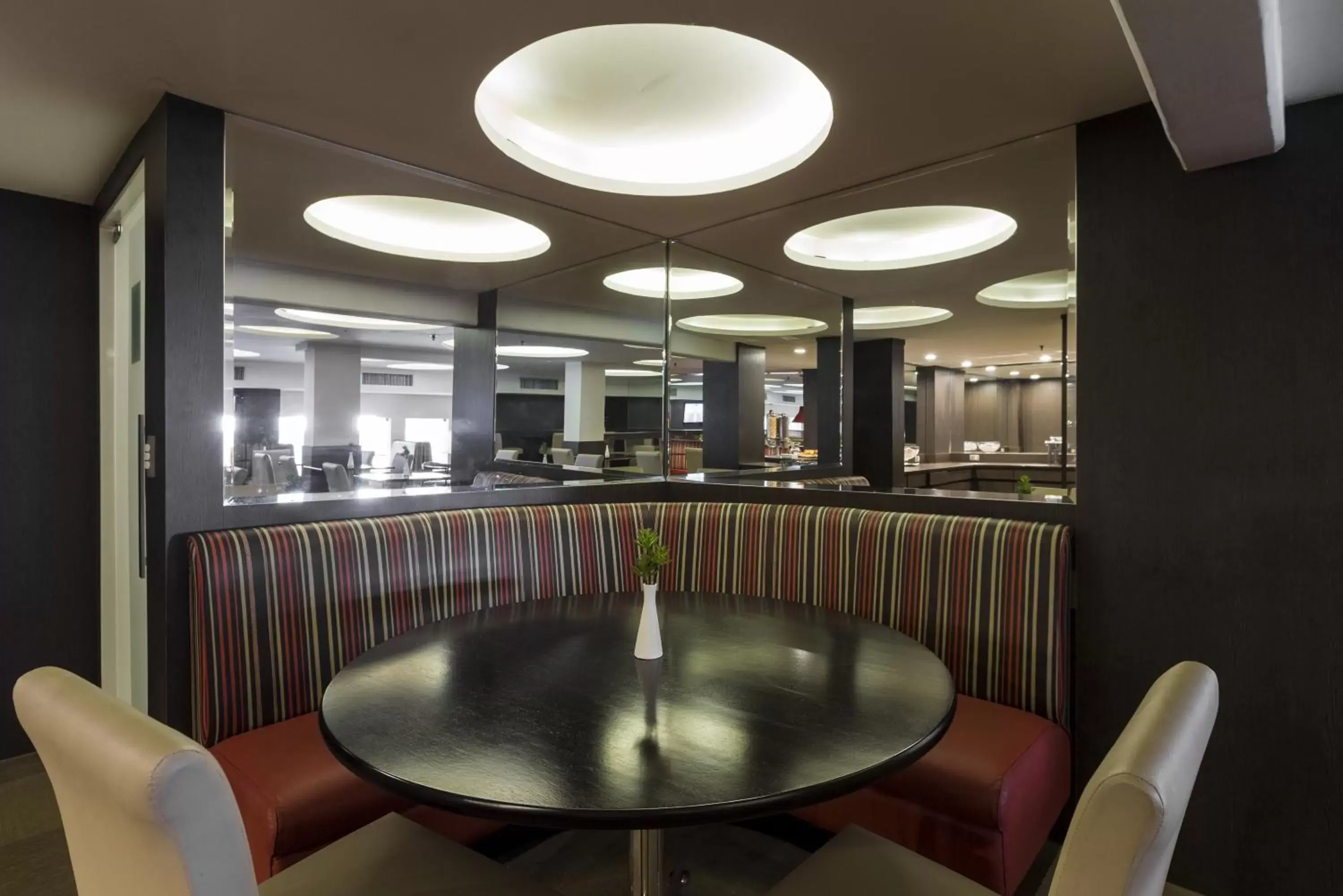 Restaurant/places to eat in Arosa Rio Hotel Restaurant/places to eat in Arosa Rio Hotel