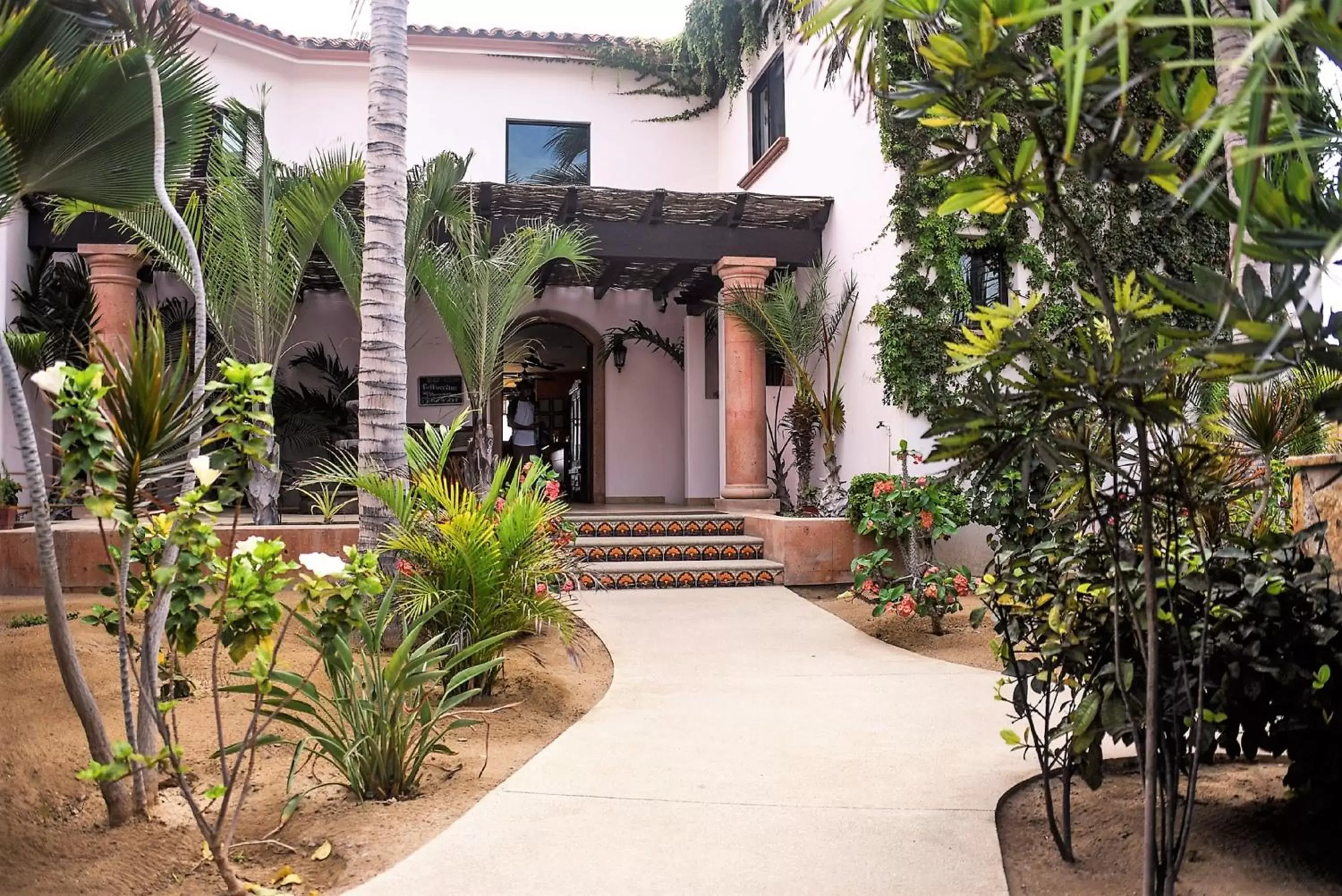 Property Building in Cerritos Beach Inn