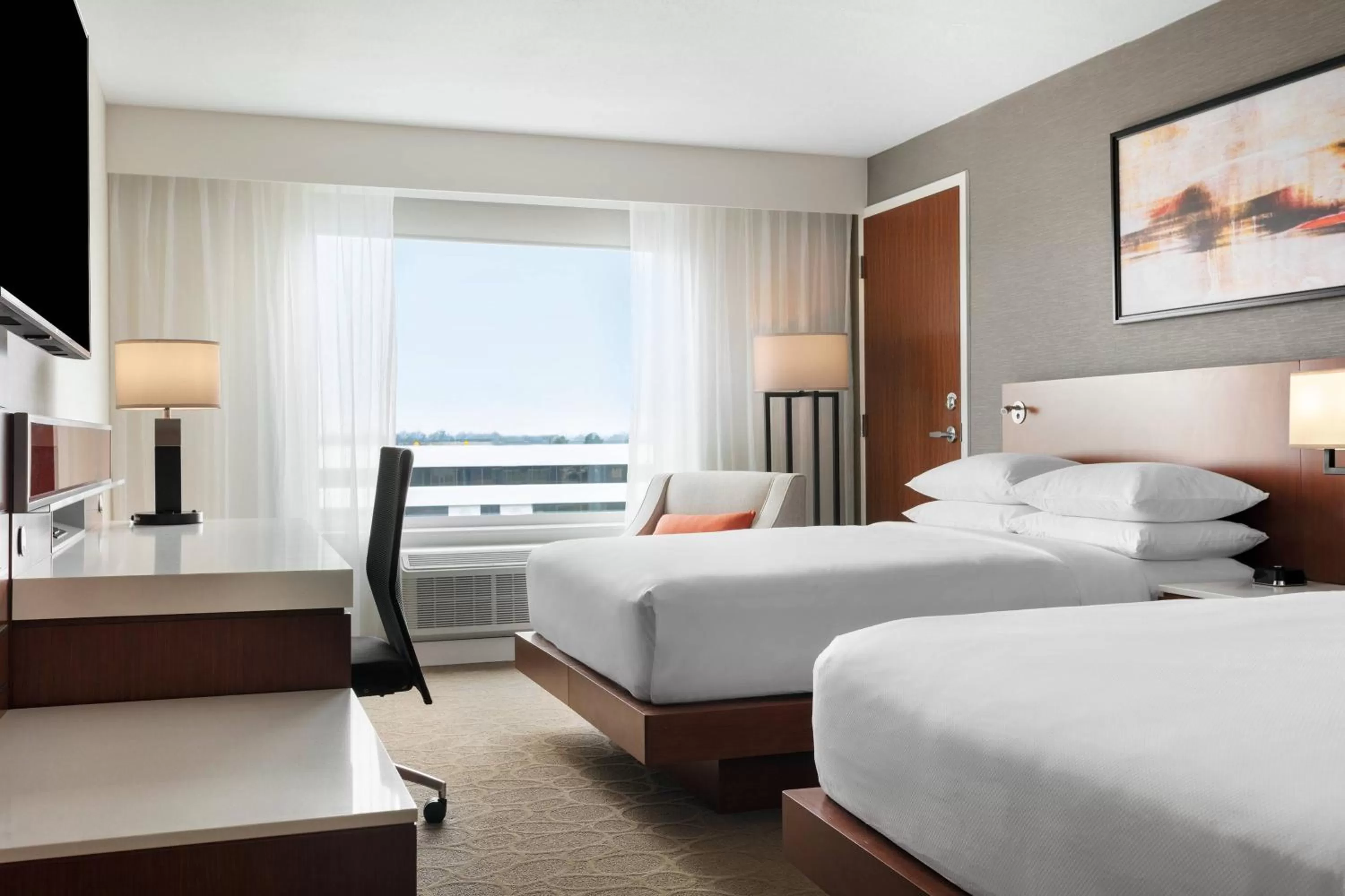 Photo of the whole room, Bed in Delta Hotels by Marriott Indianapolis Airport