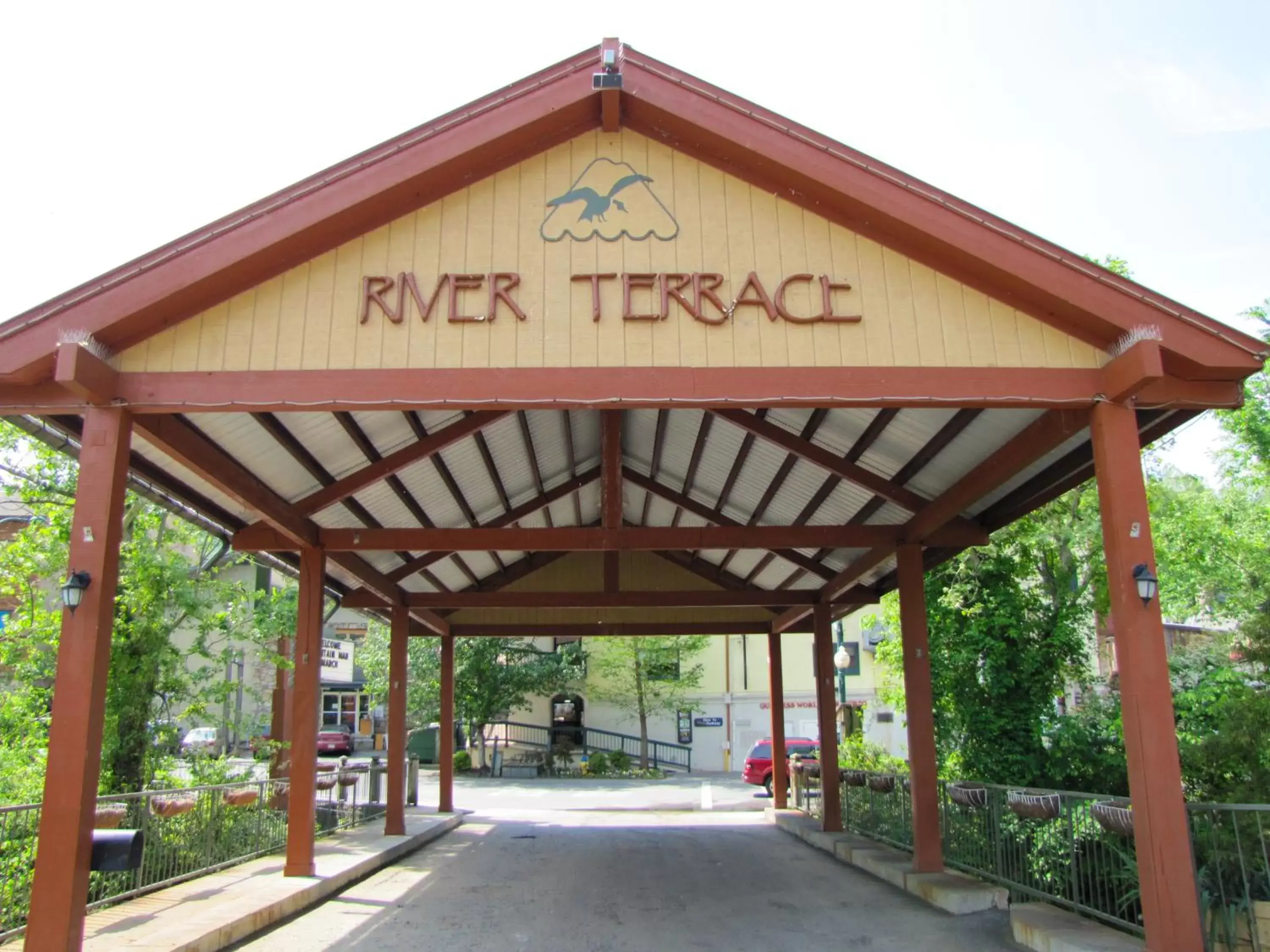 Facade/entrance, Property Logo/Sign in River Terrace Resort & Convention Center