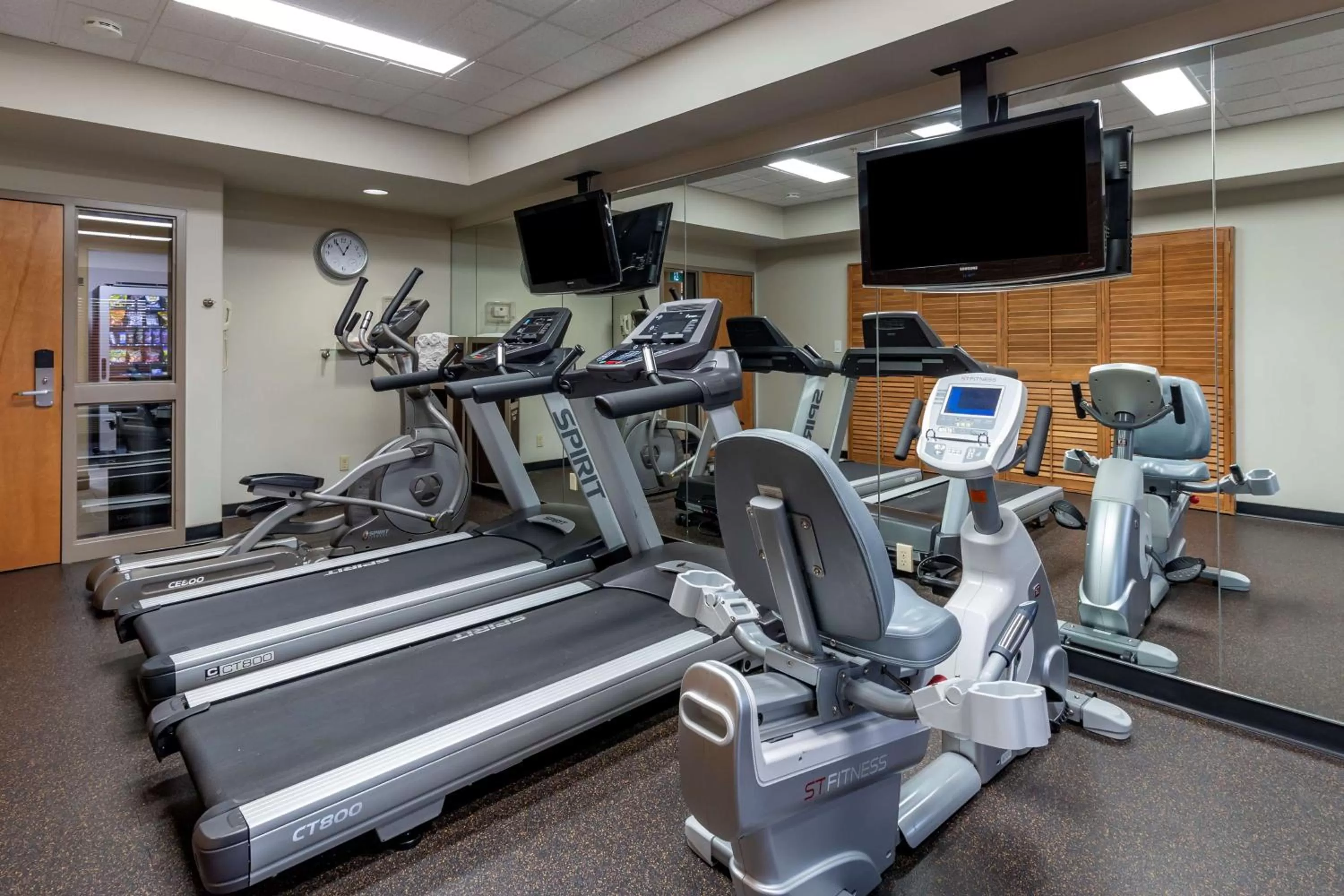 Spa and wellness centre/facilities in Best Western Plus Pembina Inn & Suites
