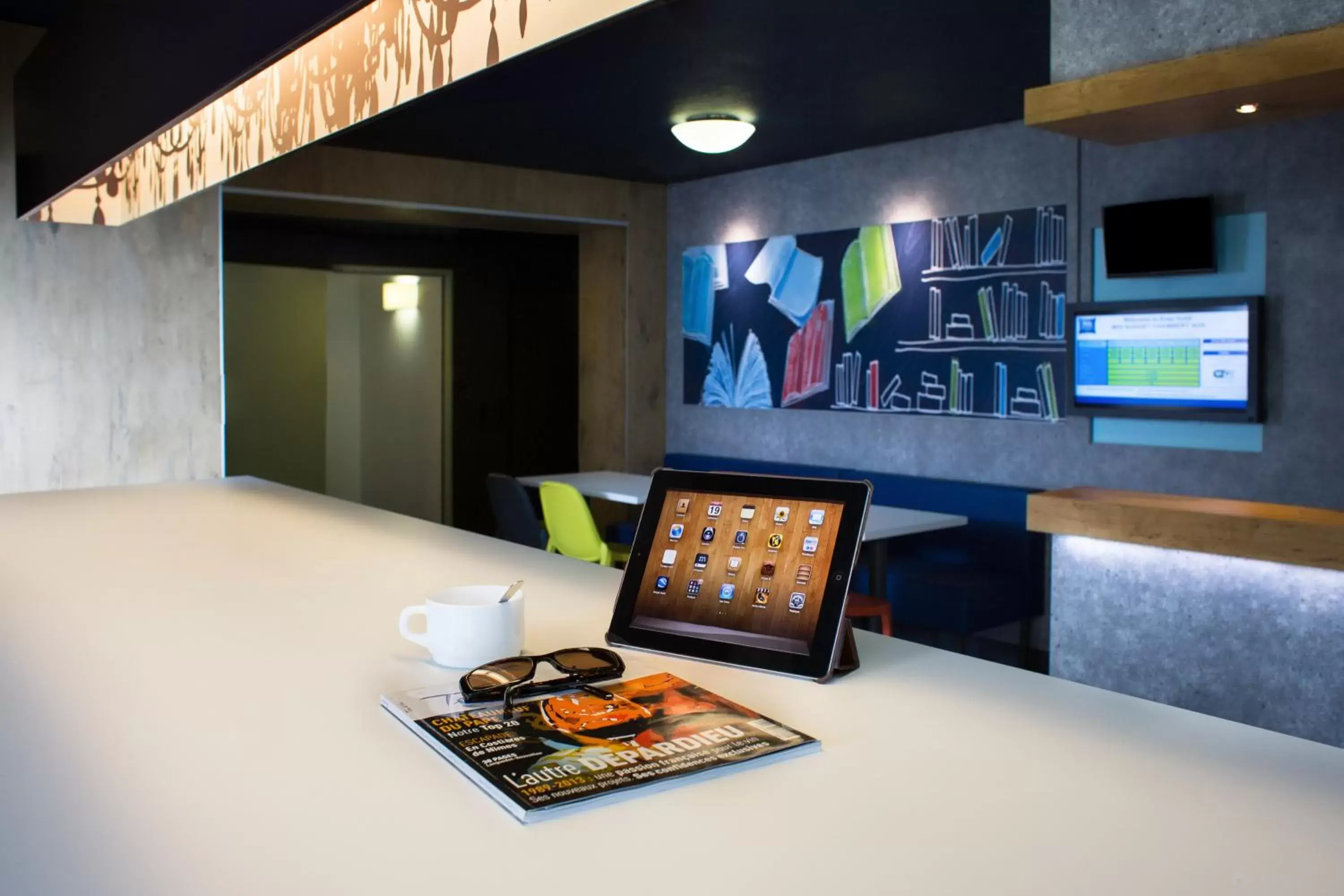 Lobby or reception in ibis budget Chambéry Sud Challes Les Eaux Lobby or reception in ibis budget Chambéry Sud Challes Les Eaux
