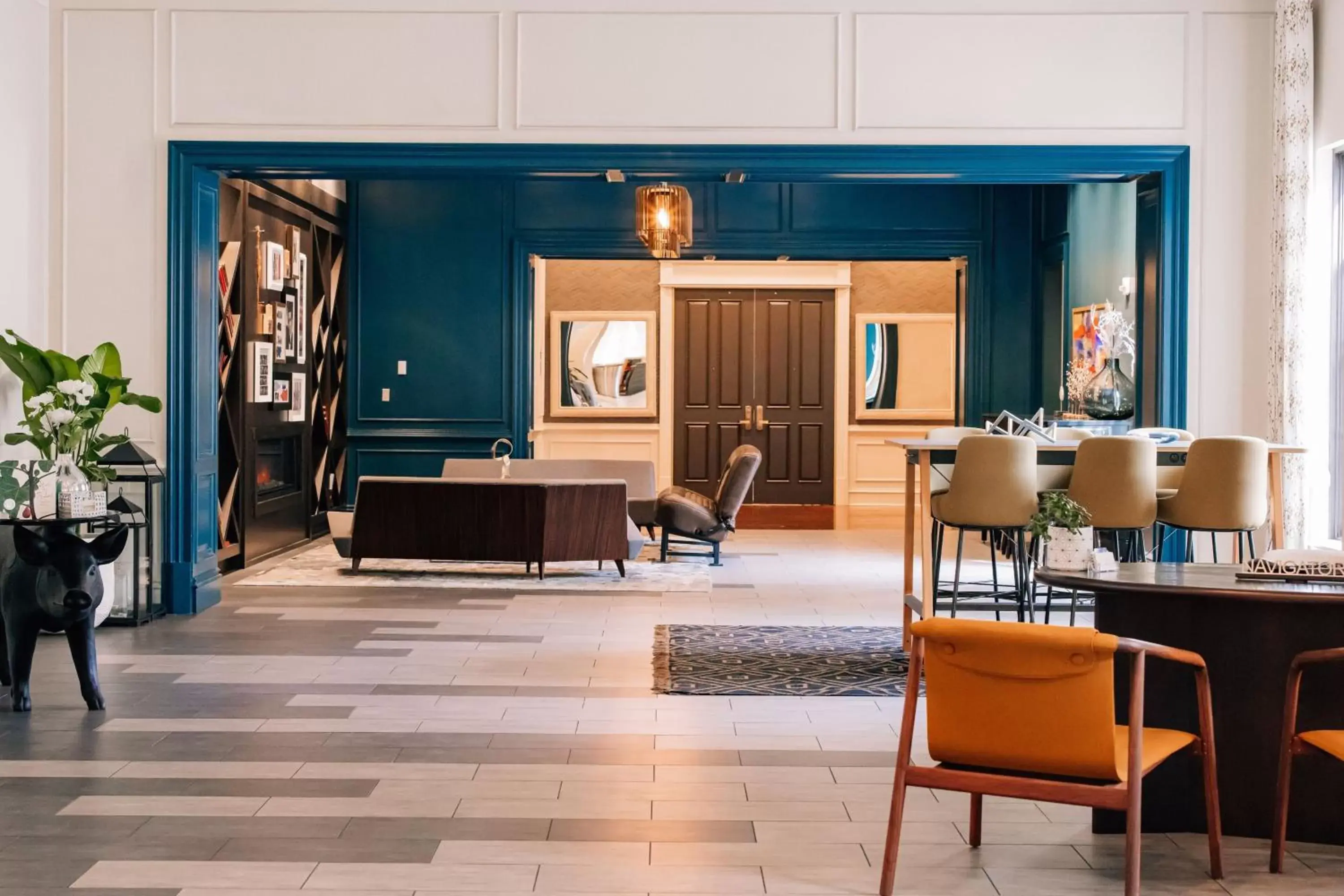 Lobby or reception in The Lindy Renaissance Charleston Hotel