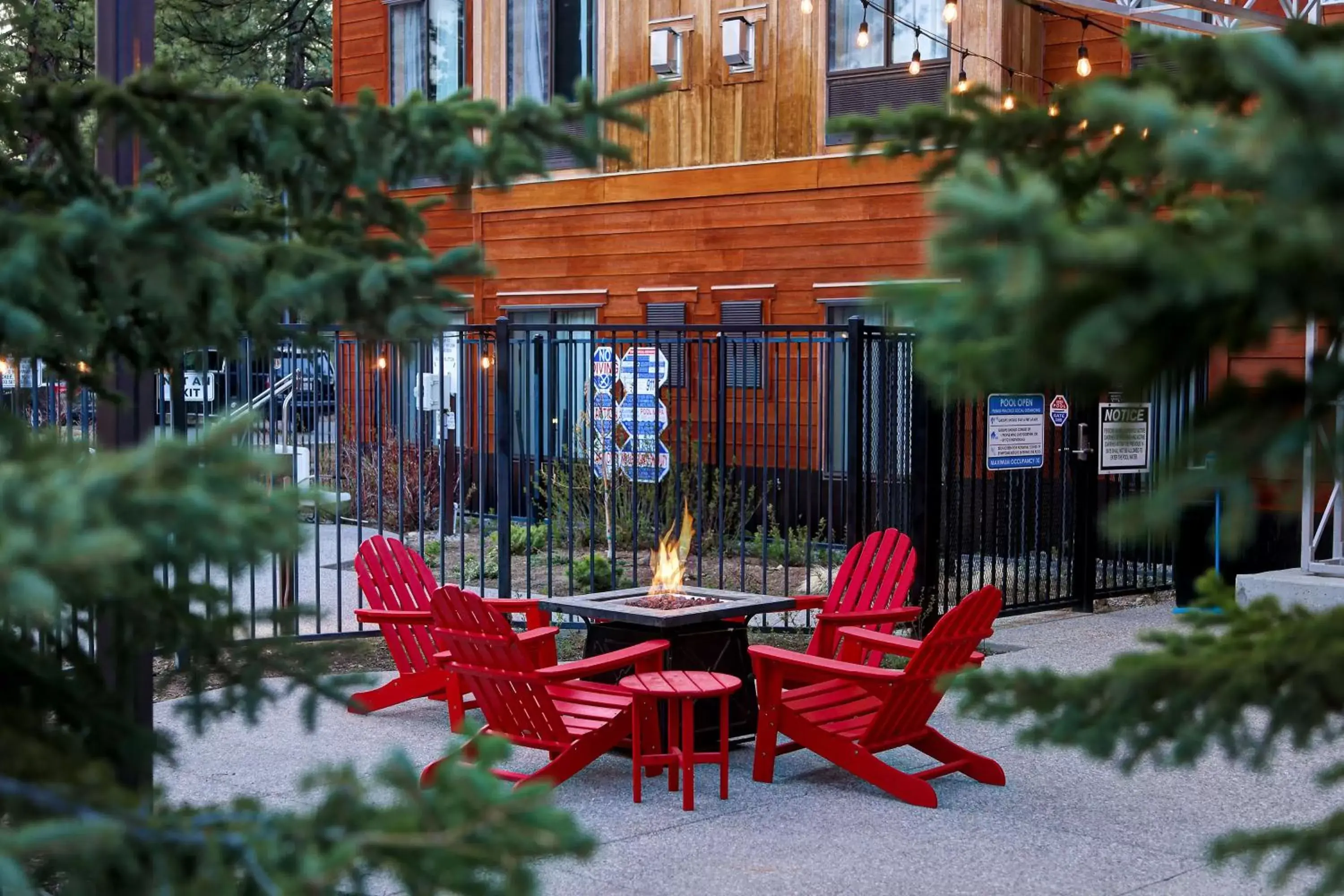 Patio in Hampton Inn & Suites Tahoe-Truckee