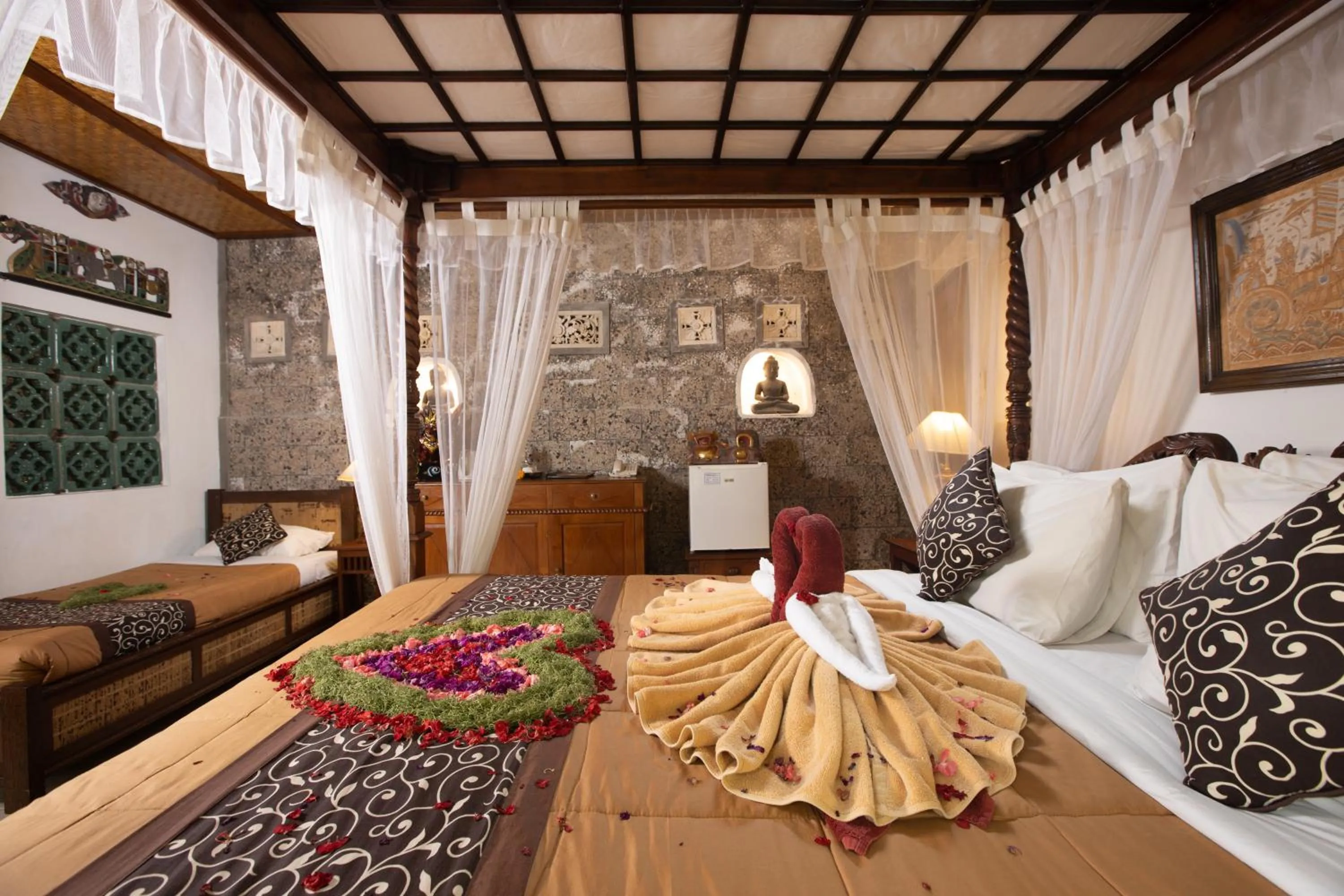 Bed in Ketut's Place Bed & Breakfast Ubud