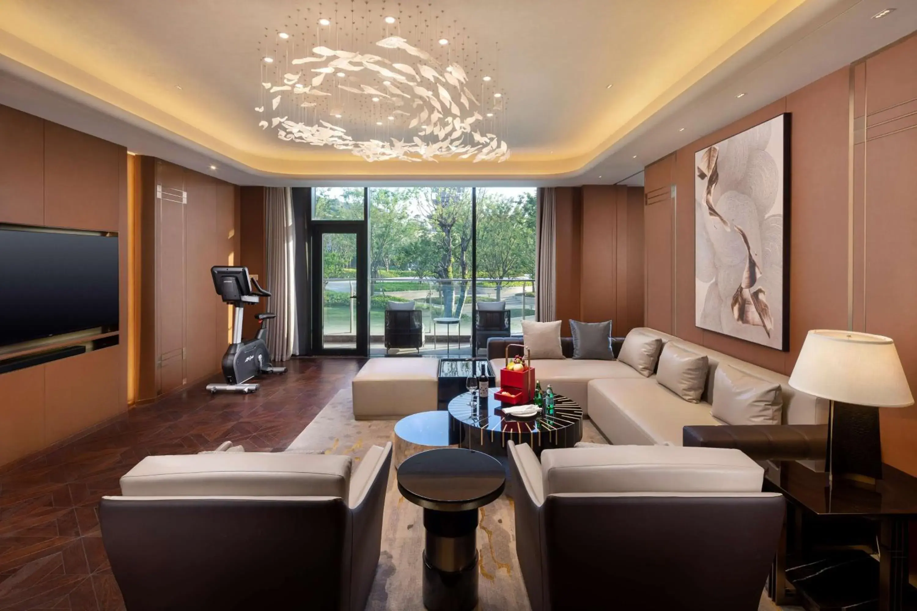 Photo of the whole room, Seating Area in Radisson Collection Resort Nanjing