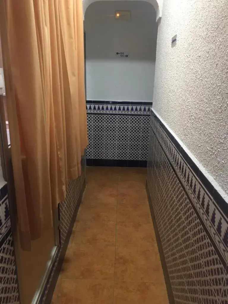 Property building in Hostal Alcobia