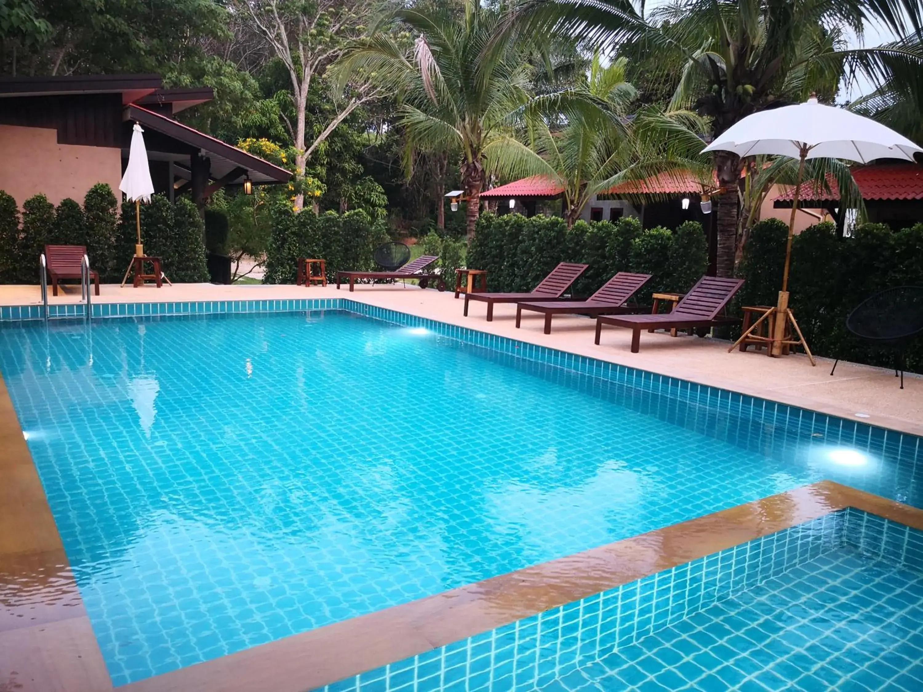 Swimming Pool in Baan Suan Rim Klong