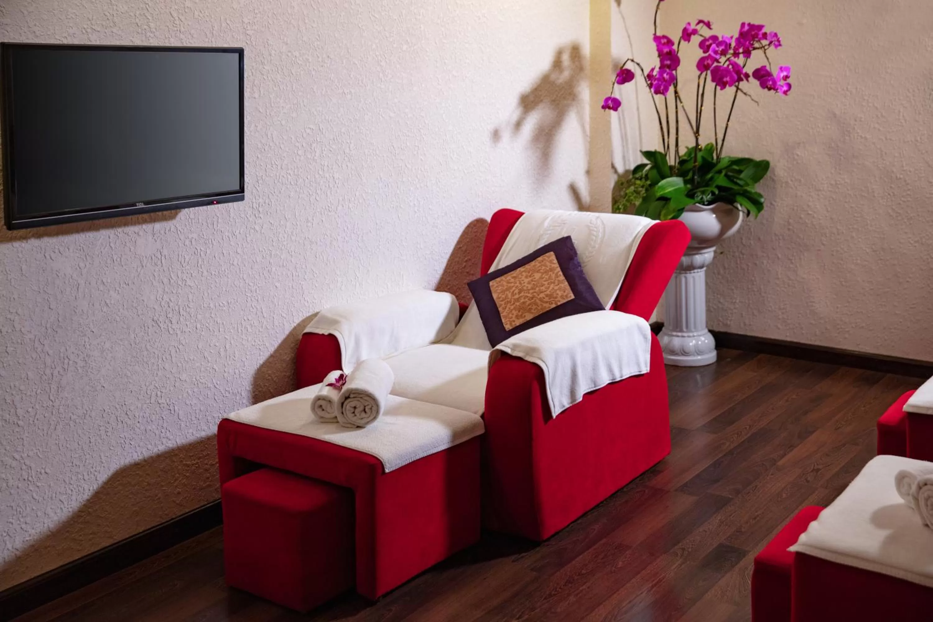 Massage, Bed in Nesta Hotel Hanoi