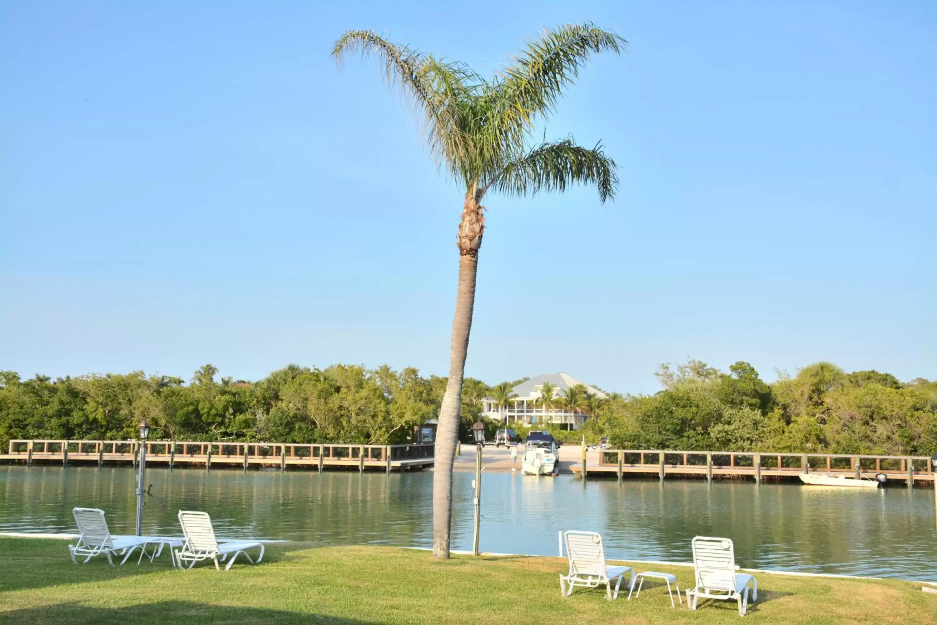 Summer, Natural Landscape in Casey Key Resort - Gulf Shores