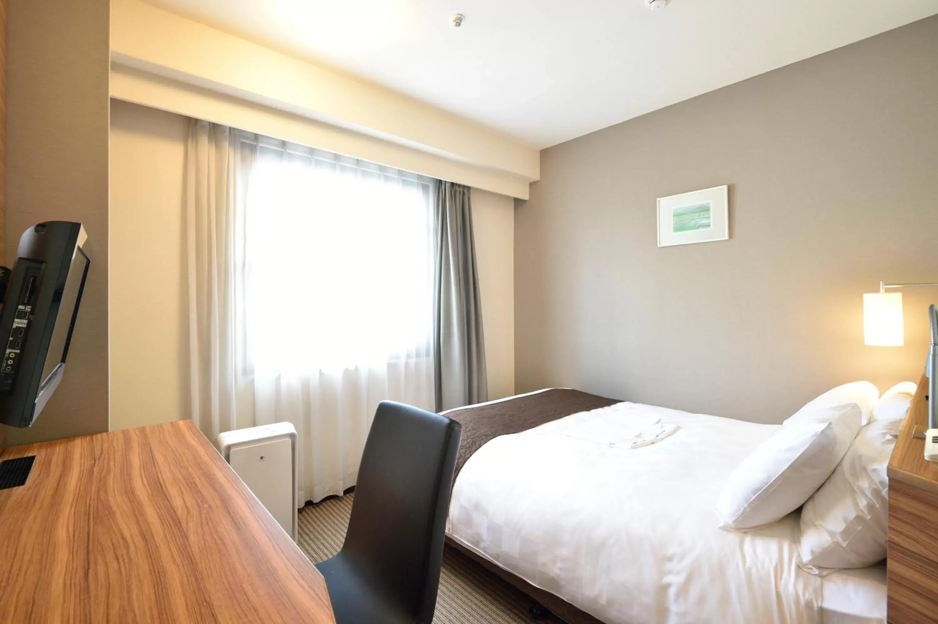 Bed in Kichijoji Tokyu REI Hotel
