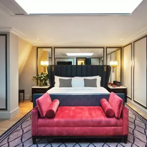 Bedroom, Bed in The Mayfair Townhouse - an Iconic Luxury Hotel