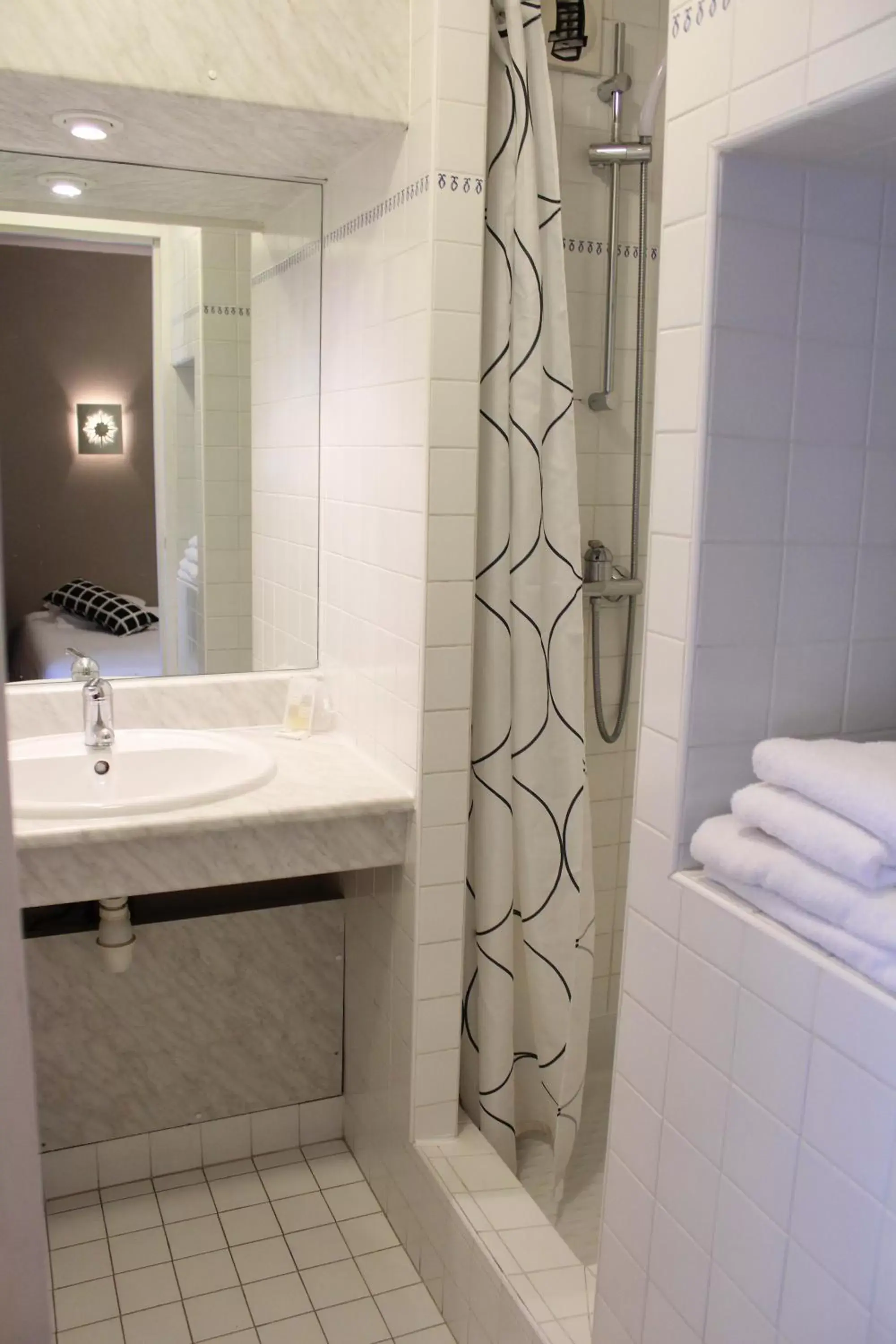 Standard Twin Room in Les Glycines Standard Twin Room in Les Glycines