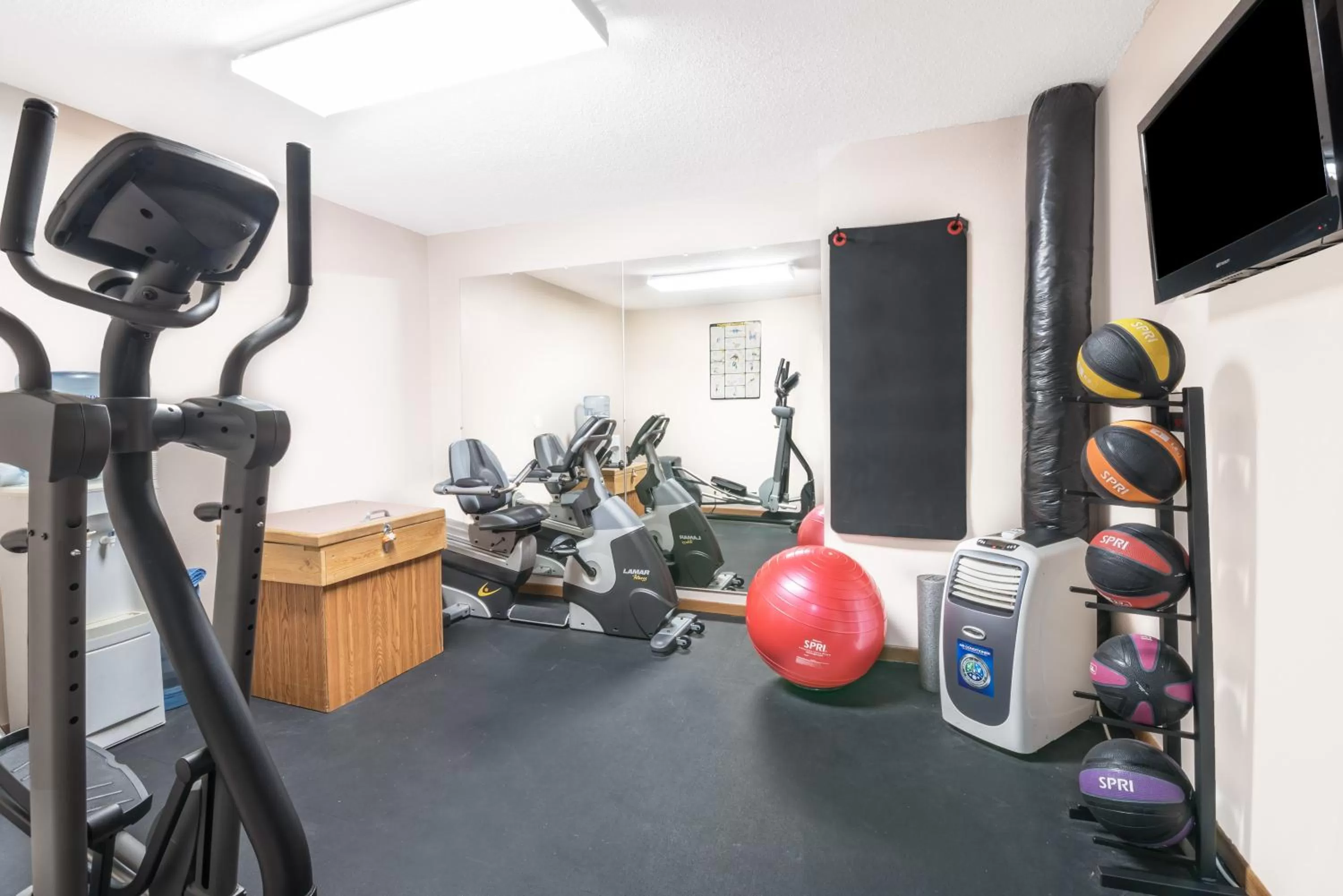 Fitness centre/facilities in Days Inn by Wyndham Spearfish