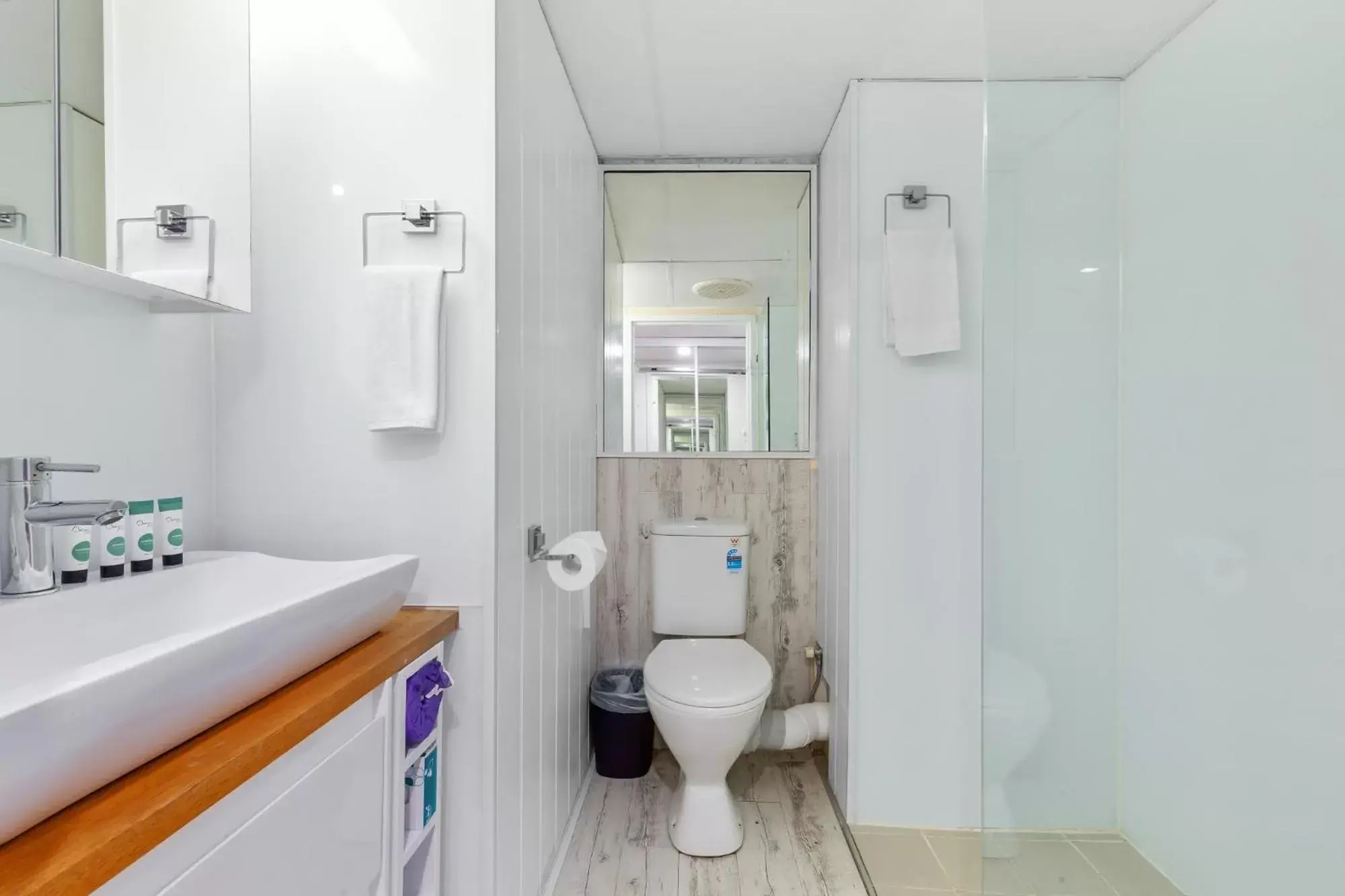 Bayview Tower Bayview Tower