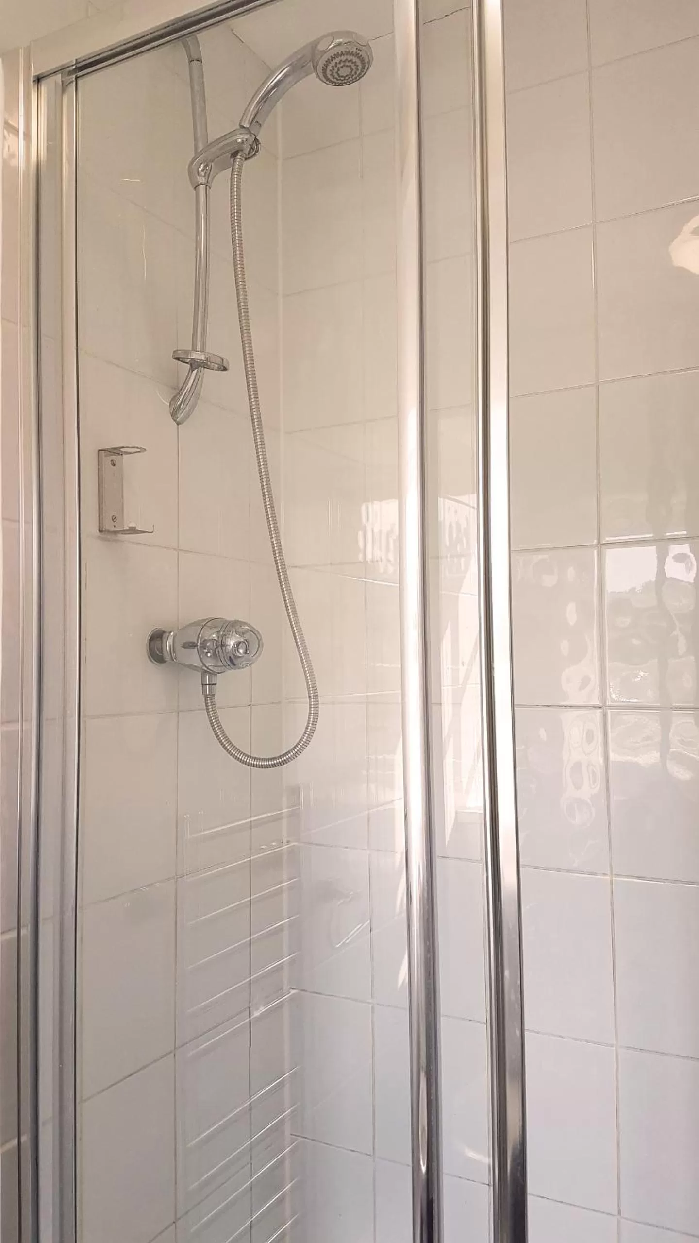 Bathroom in The Royal Oak Duddington