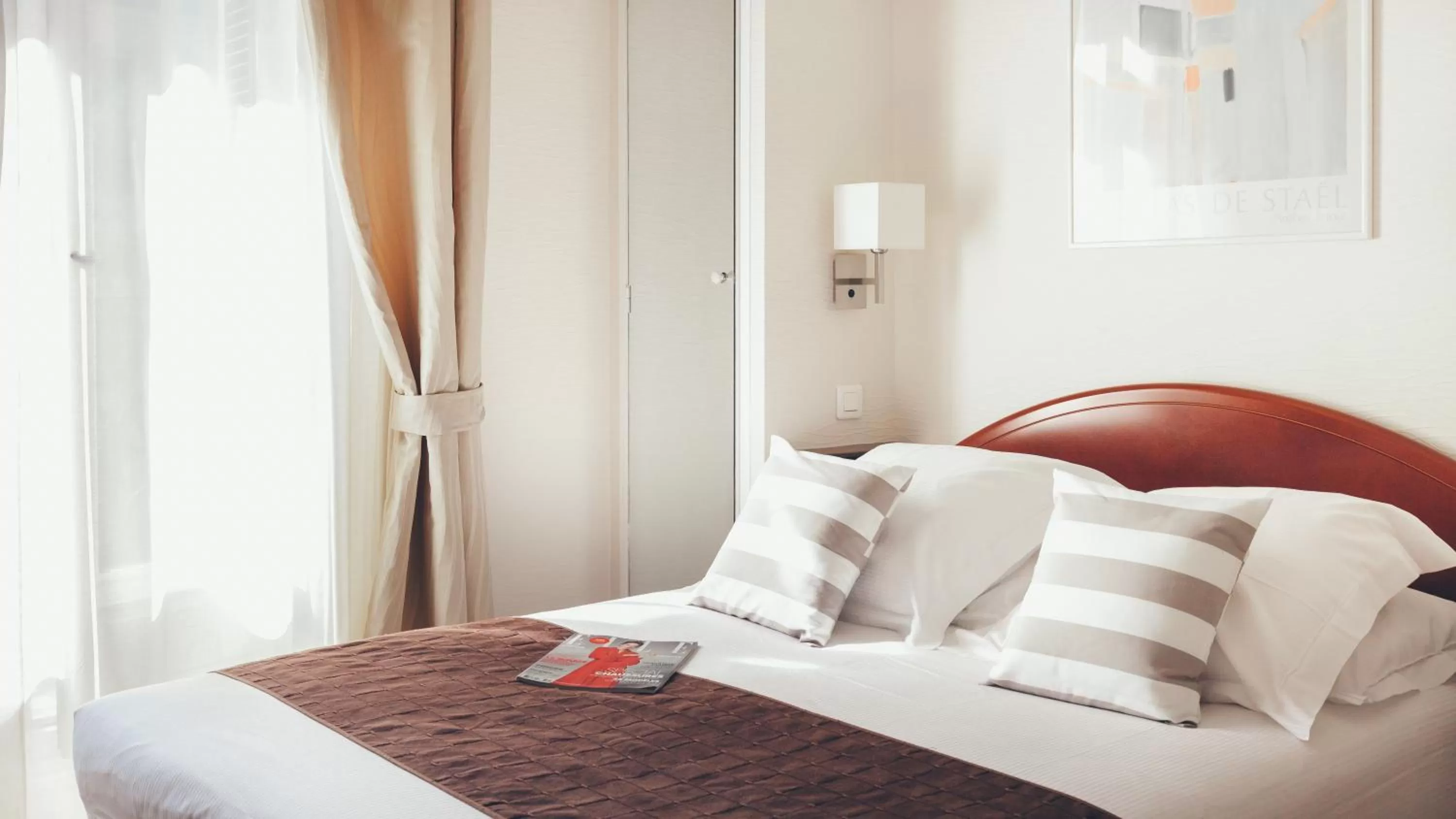 Bedroom, Bed in Excelsior Opera