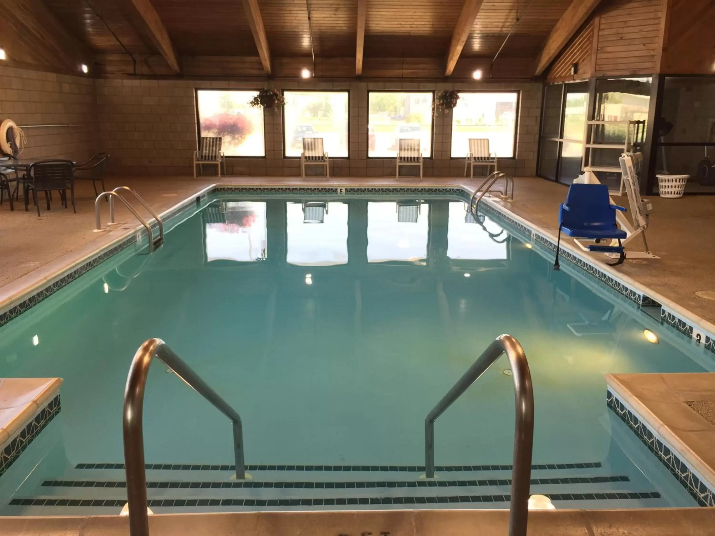 Swimming Pool in Quality Inn & Suites Harrington