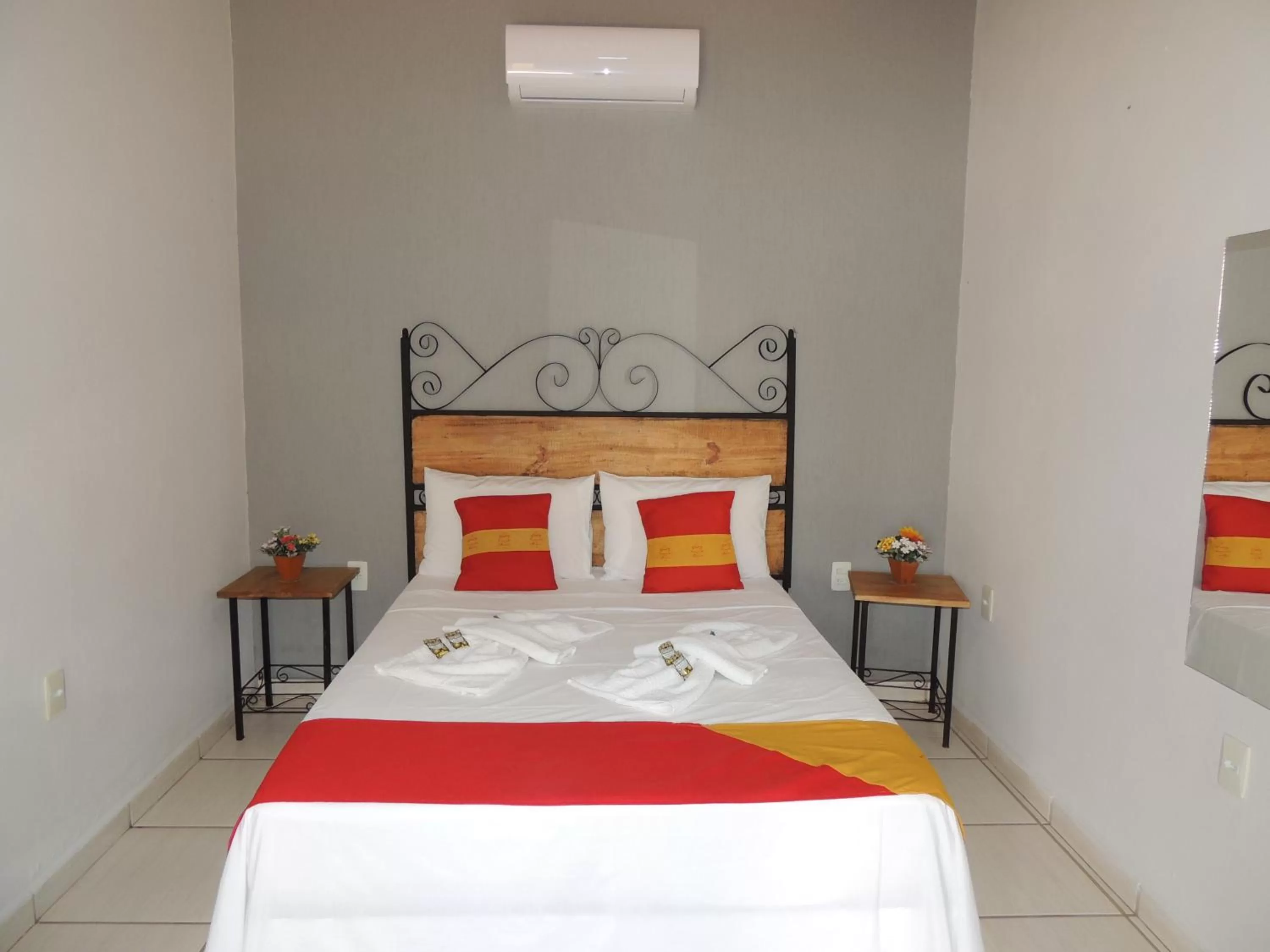 Bedroom, Bed in Pousada Caminho Dos Sinos