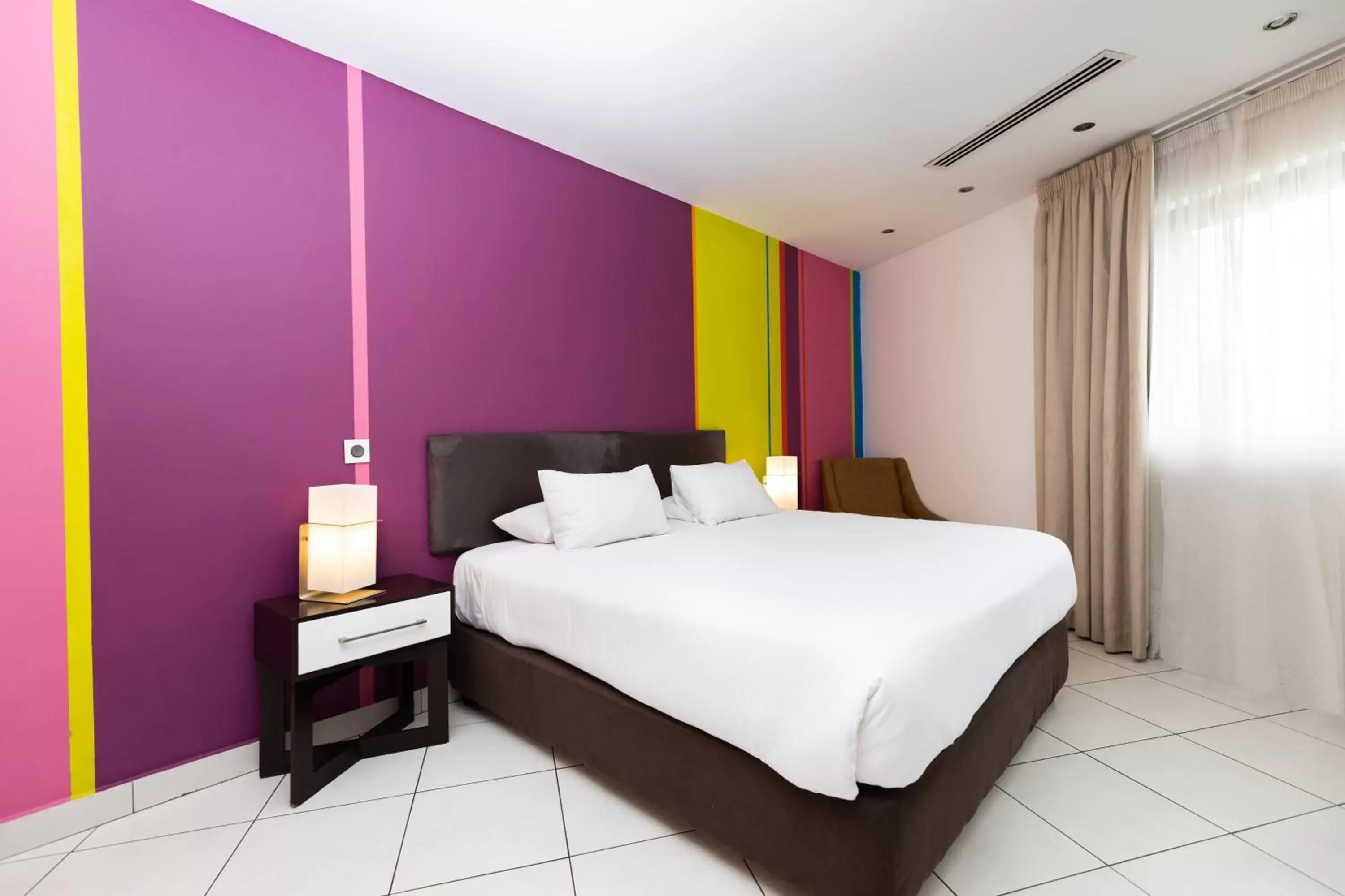 Bed in Ibis Styles Accra Airport