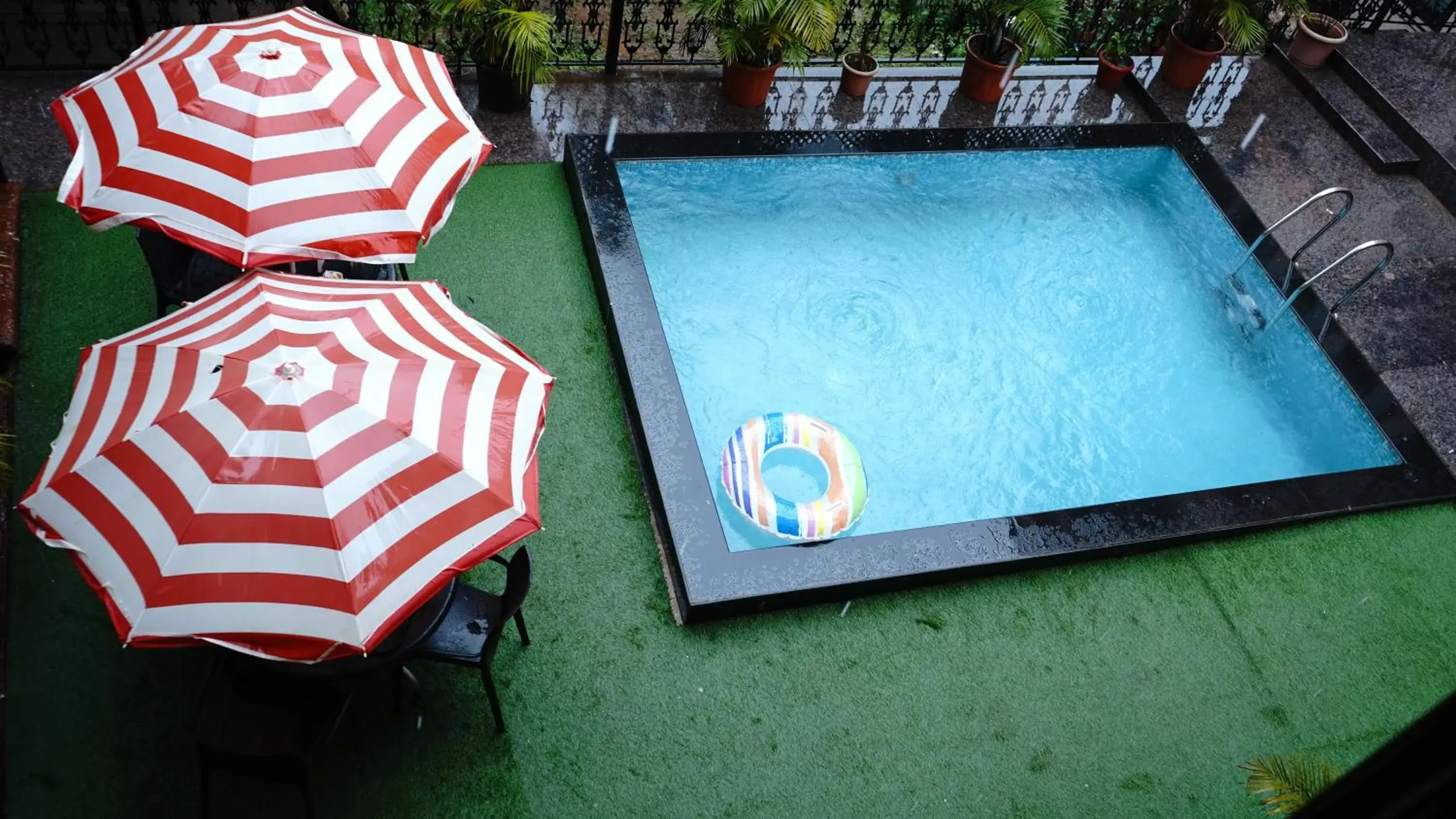 Swimming pool in Jivanta Mahabaleshwar Swimming pool in Jivanta Mahabaleshwar