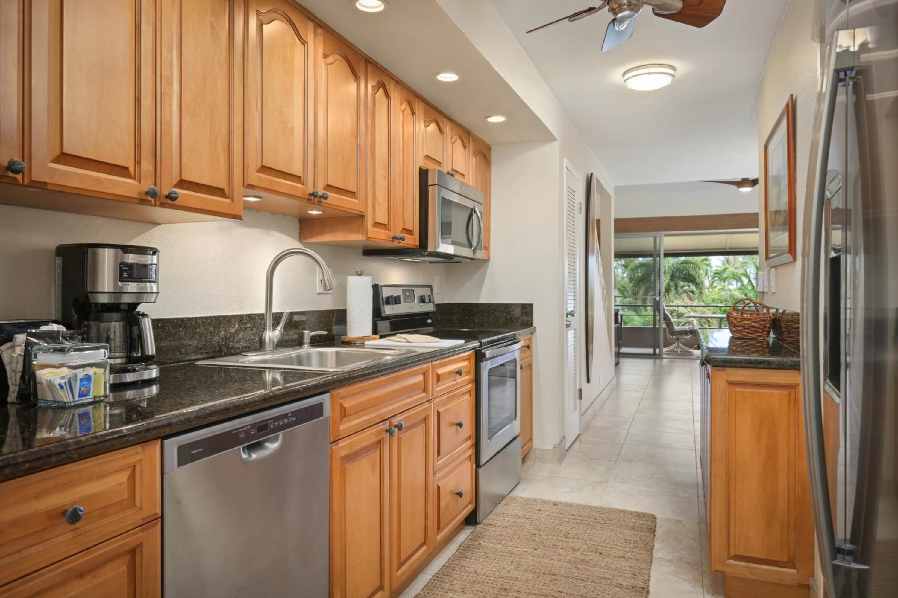 Kitchen or kitchenette, Kitchen/Kitchenette in Aston Maui Kaanapali Villas