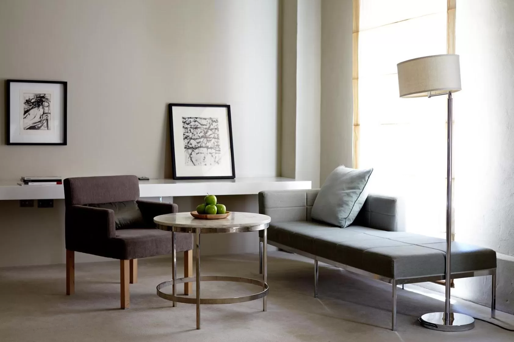 Living room in Establishment Hotel