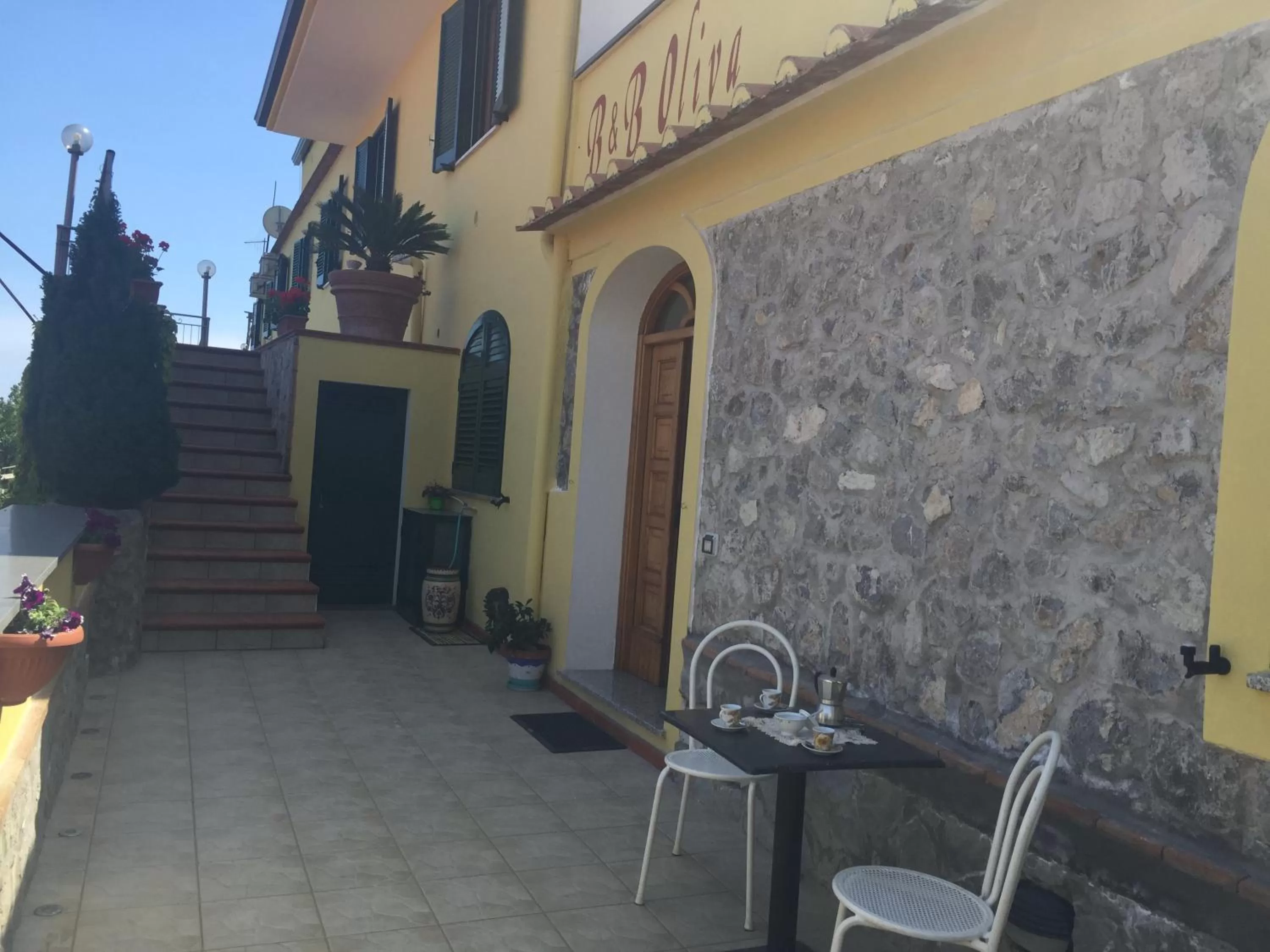 Facade/entrance in B&B Oliva