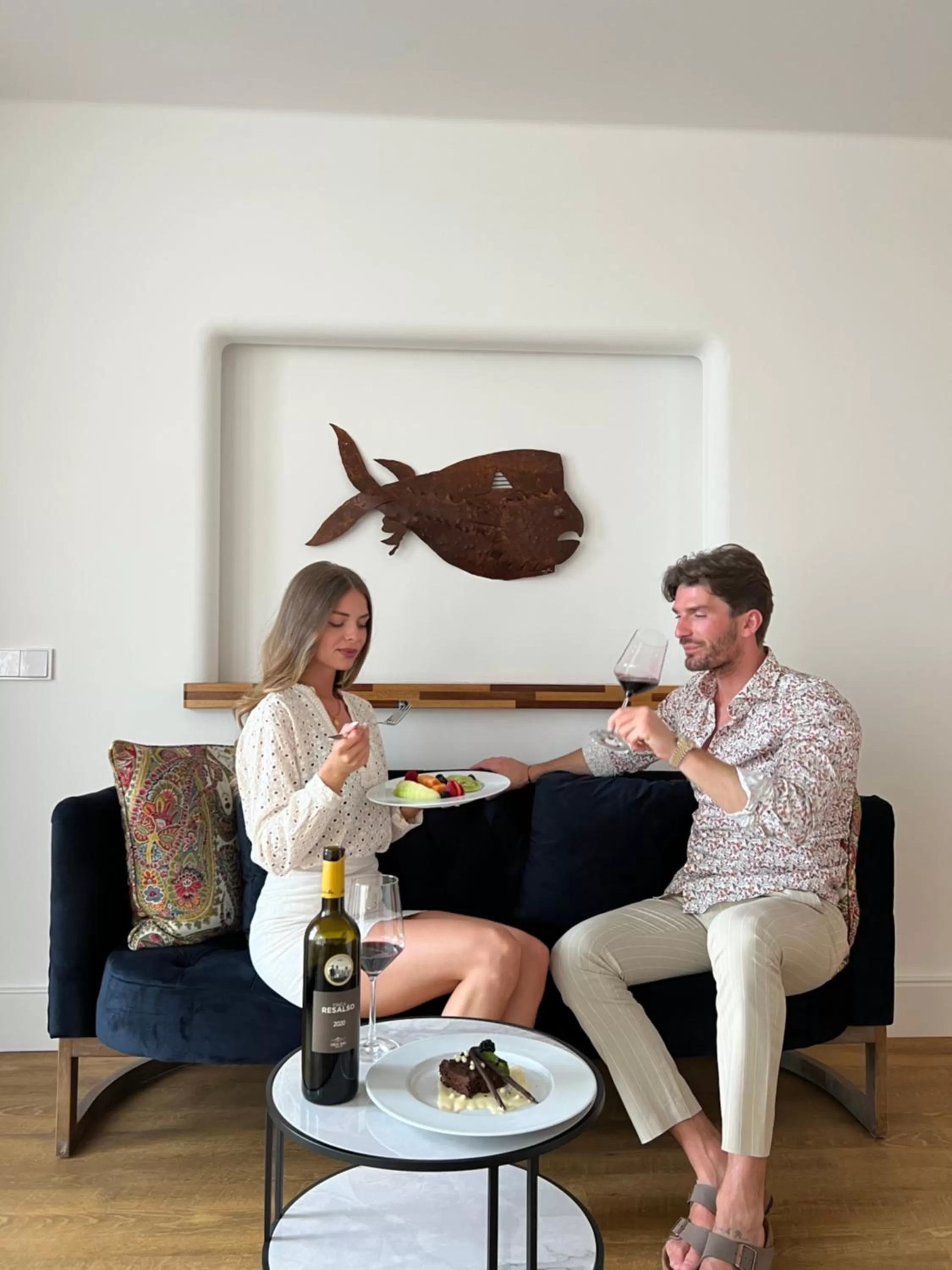 People in Hotel Fariones