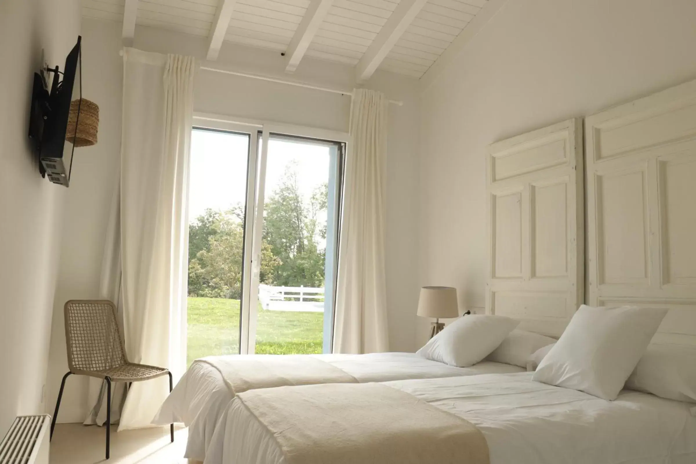 Bedroom, Bed in El Pueblín de Ribadesella