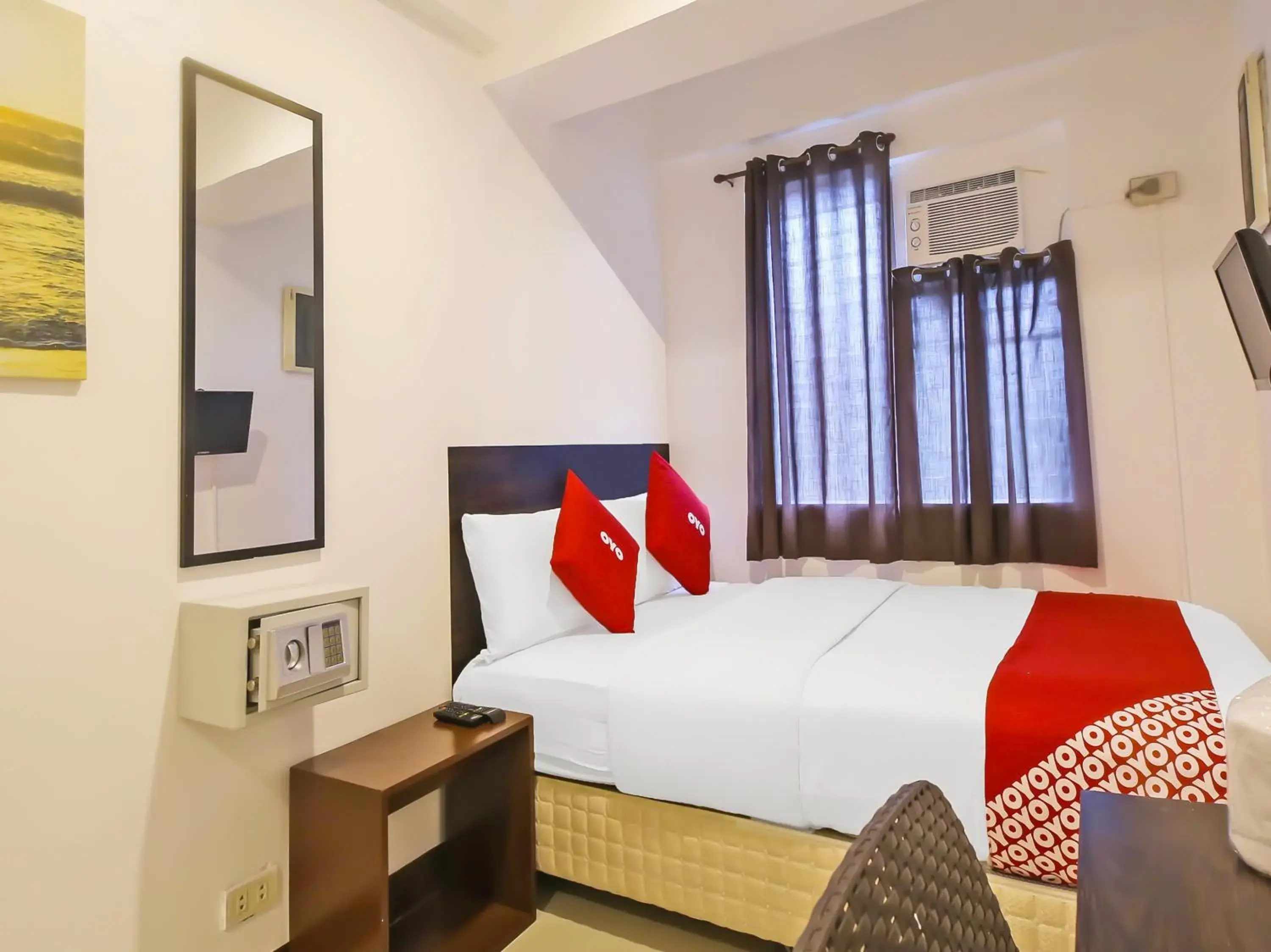 Bedroom, Bed in OYO 882 City Stay Inns Makati City Hall