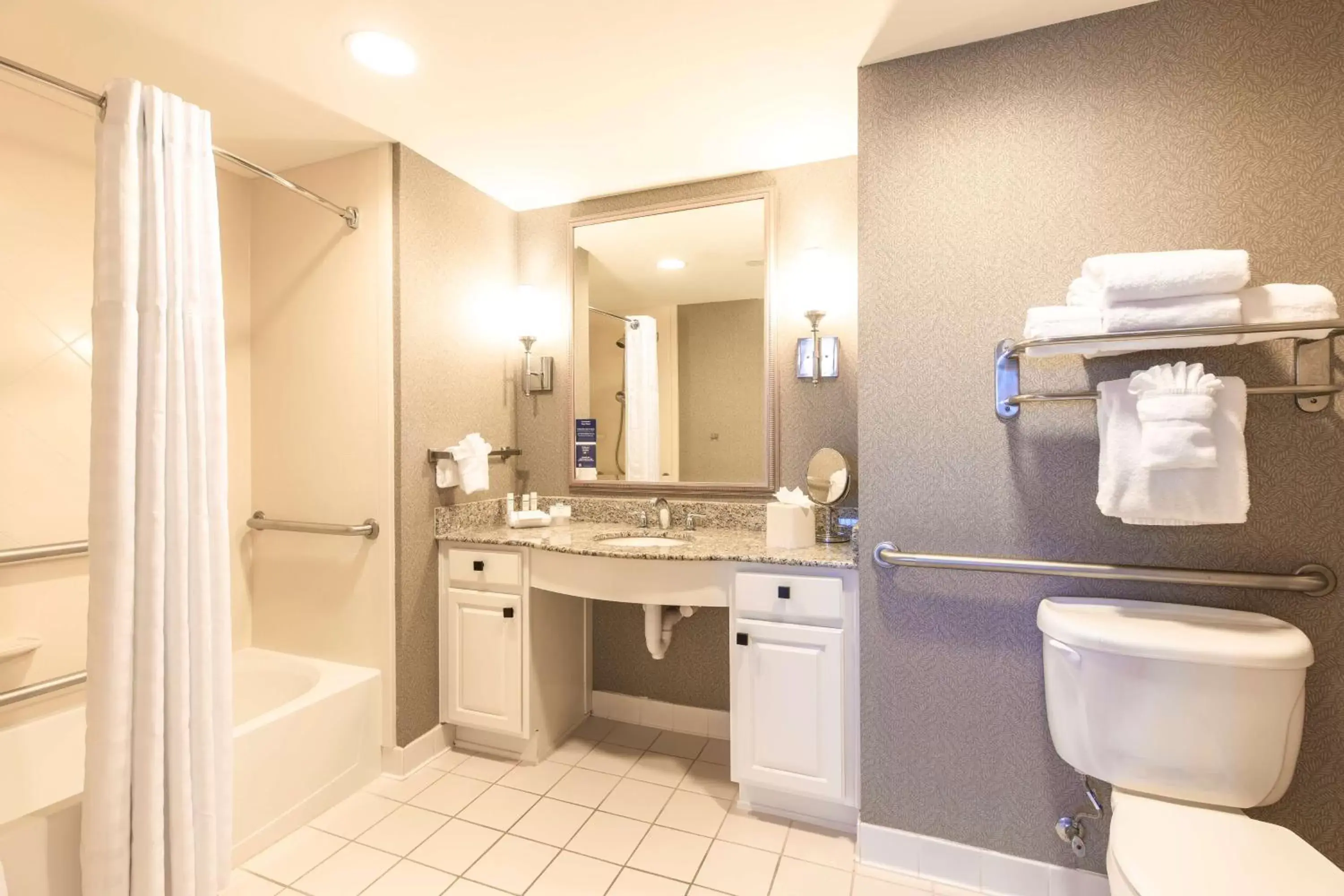 Bathroom in Homewood Suites by Hilton Palm Beach Gardens