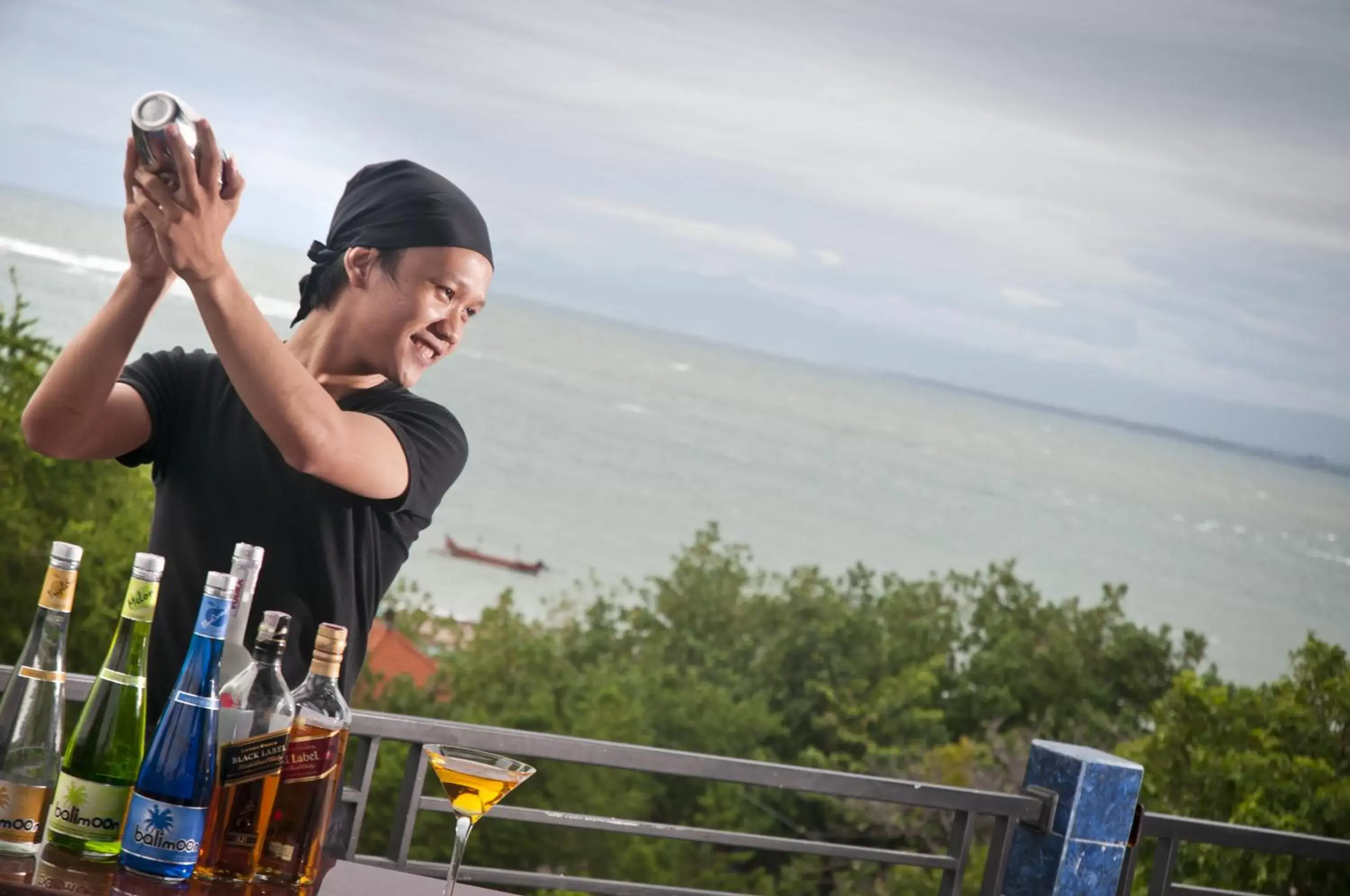 Lounge or bar in Sulis Beach Hotel & Spa Lounge or bar in Sulis Beach Hotel & Spa