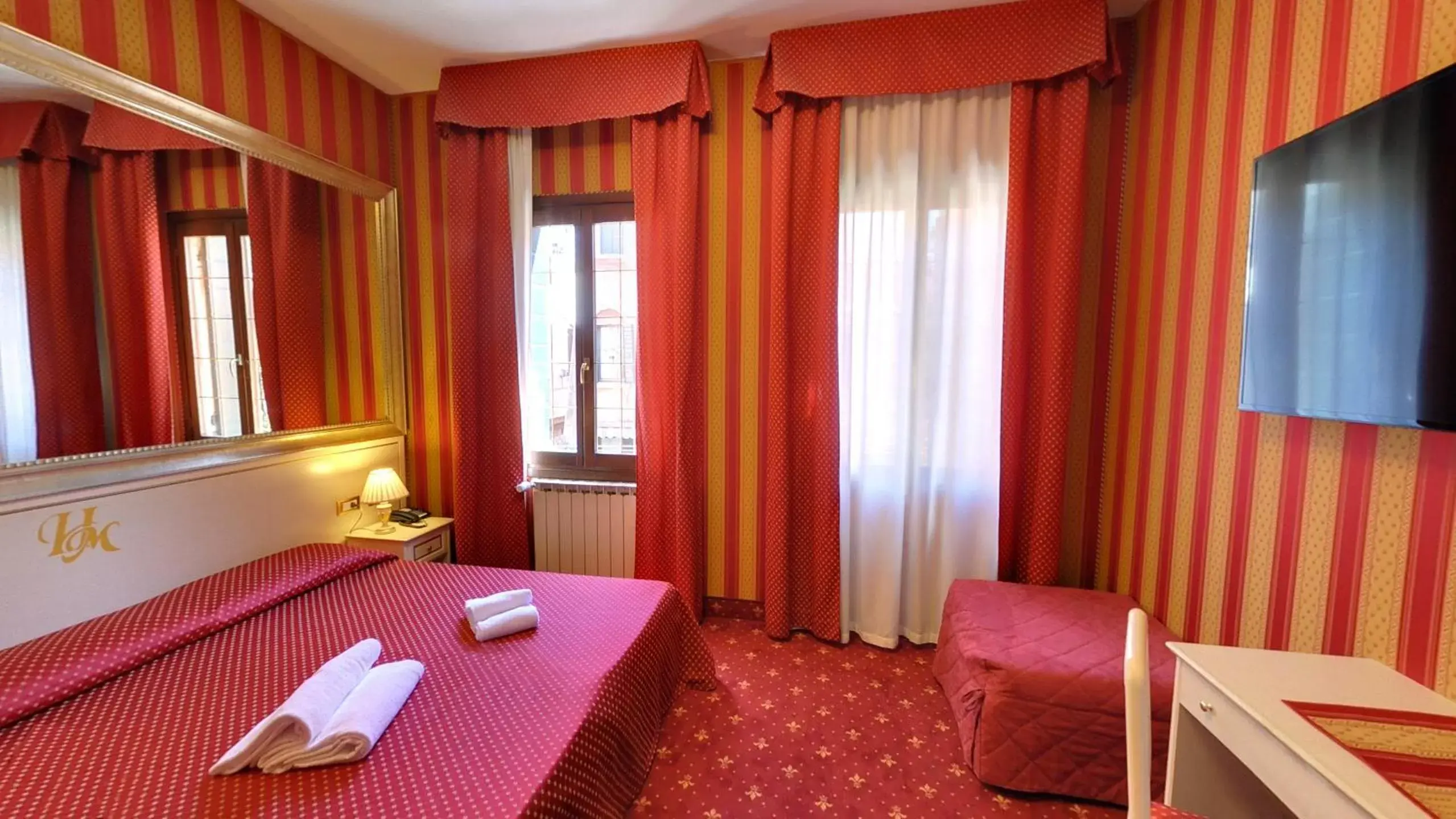 Bedroom, Bed in Messner Palace