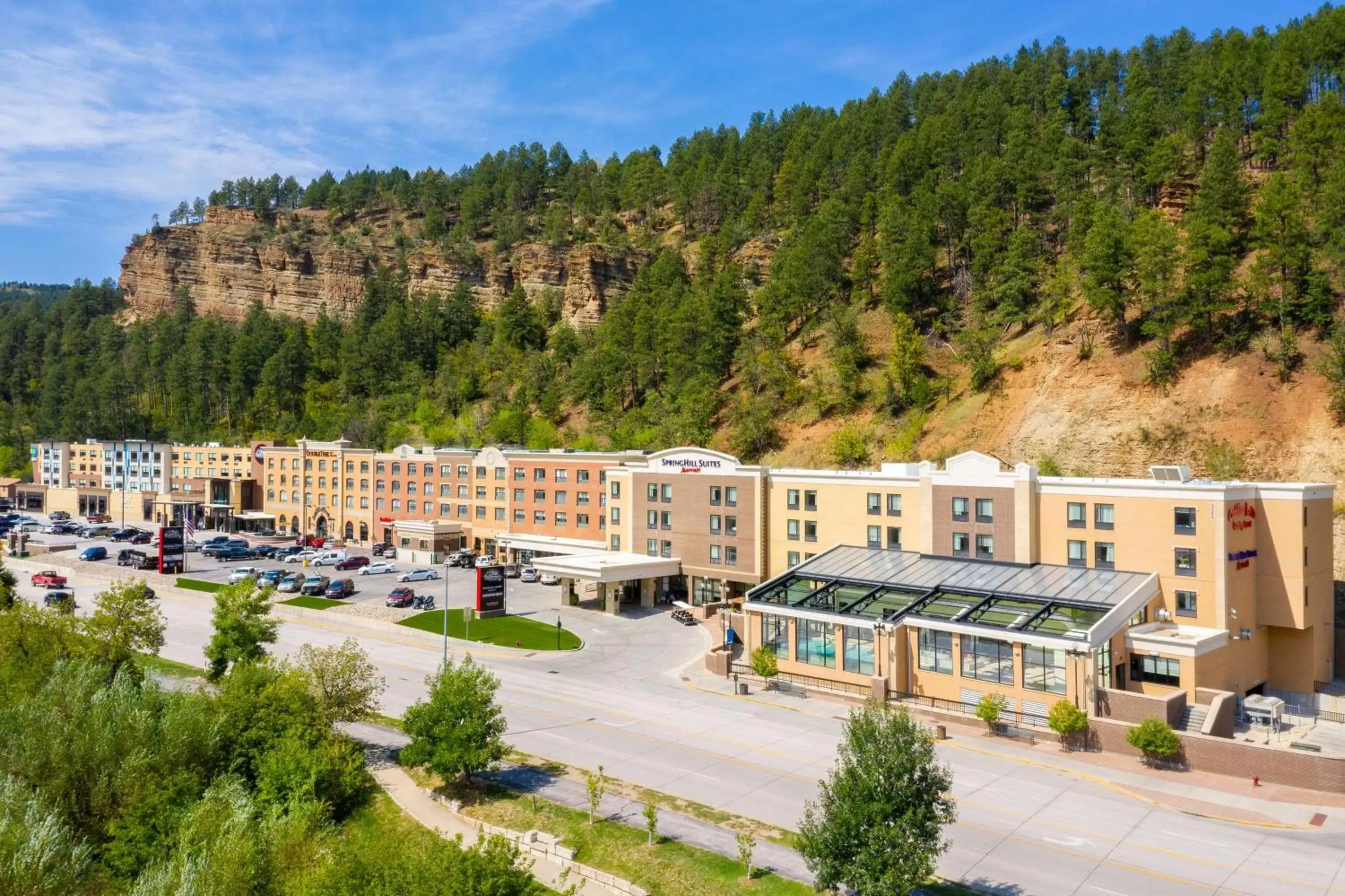 Property building in DoubleTree by Hilton Deadwood at Cadillac Jack's