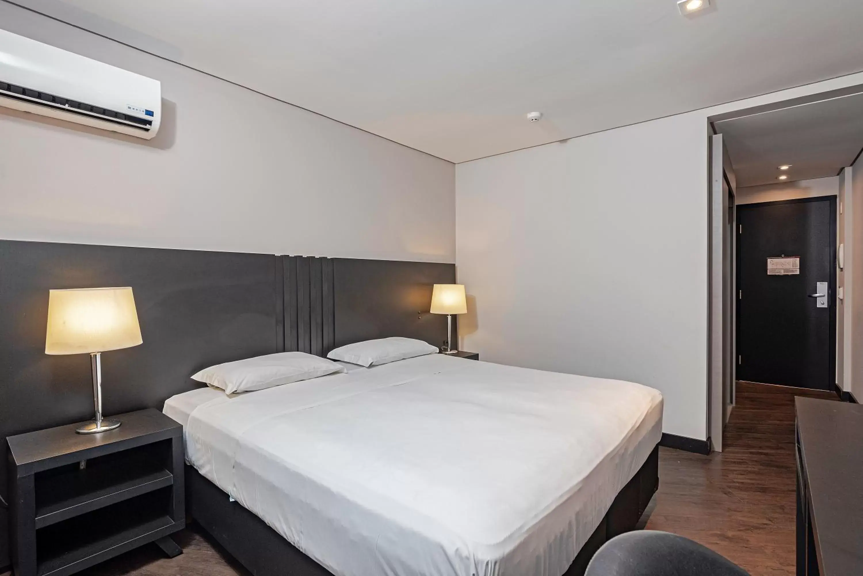 Luxury Double Room - single occupancy in Slaviero Baia Norte Florianópolis Luxury Double Room - single occupancy in Slaviero Baia Norte Florianópolis