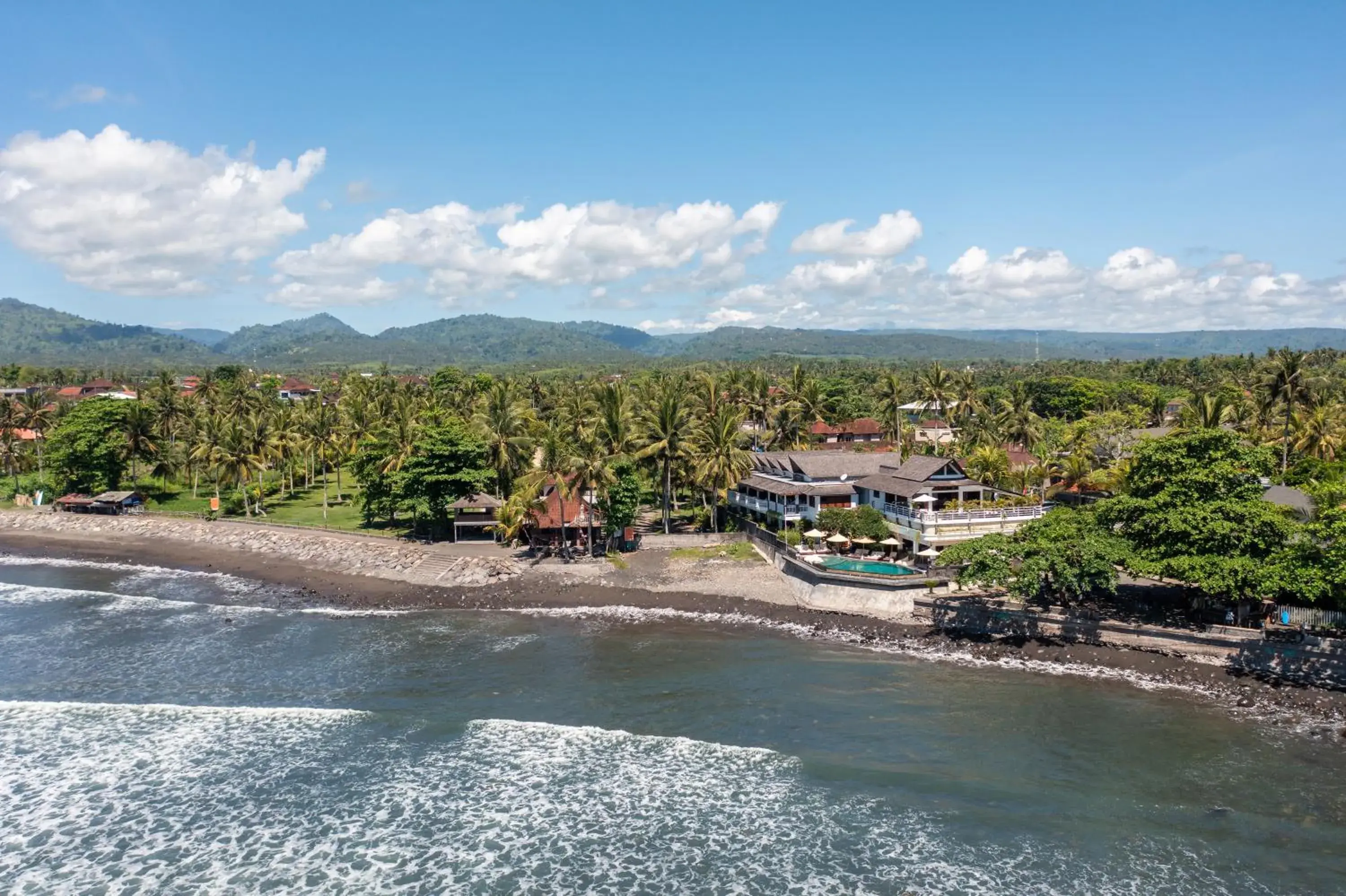 Property building, Bird's-eye View in Bombora Medewi