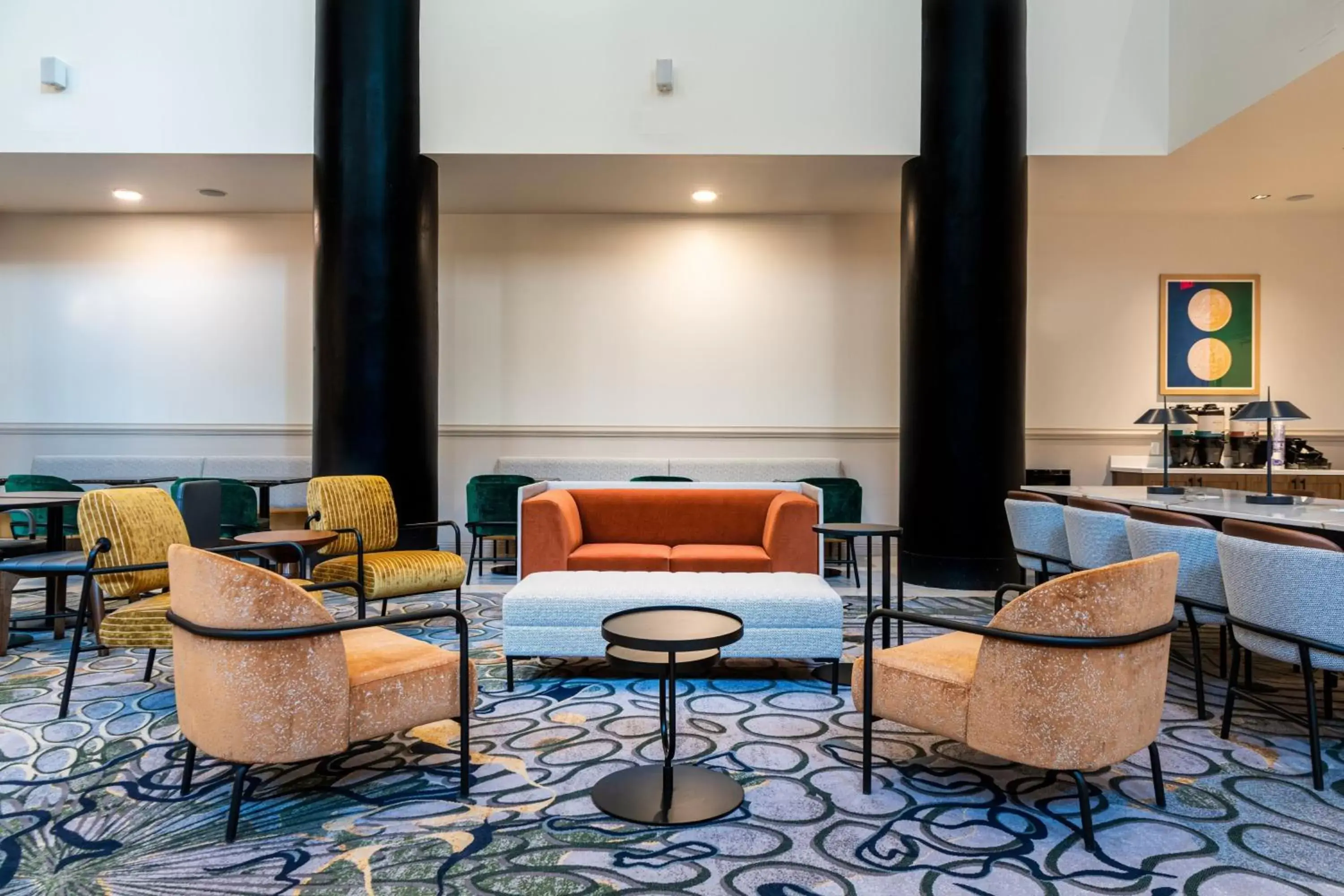 Property building, Lounge/Bar in SpringHill Suites by Marriott Baltimore Downtown Convention Center Area