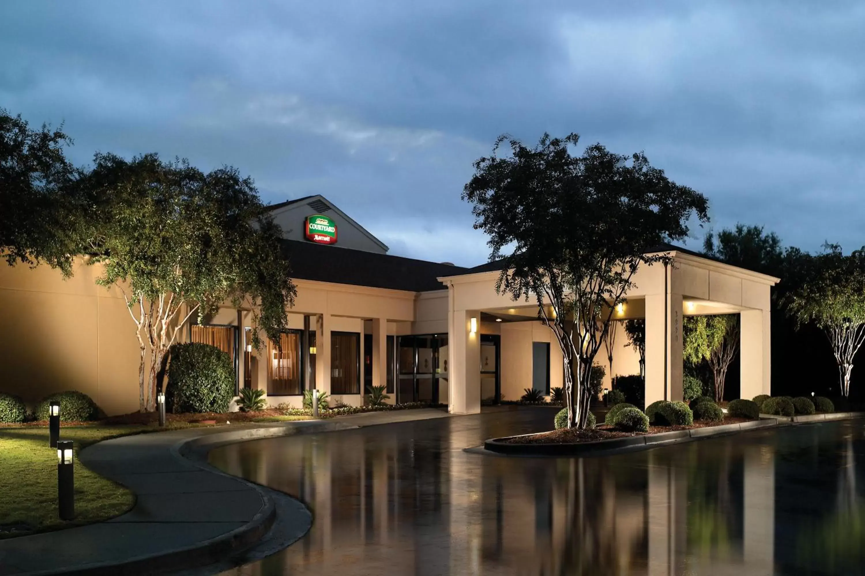 Property Building in Courtyard by Marriott Macon