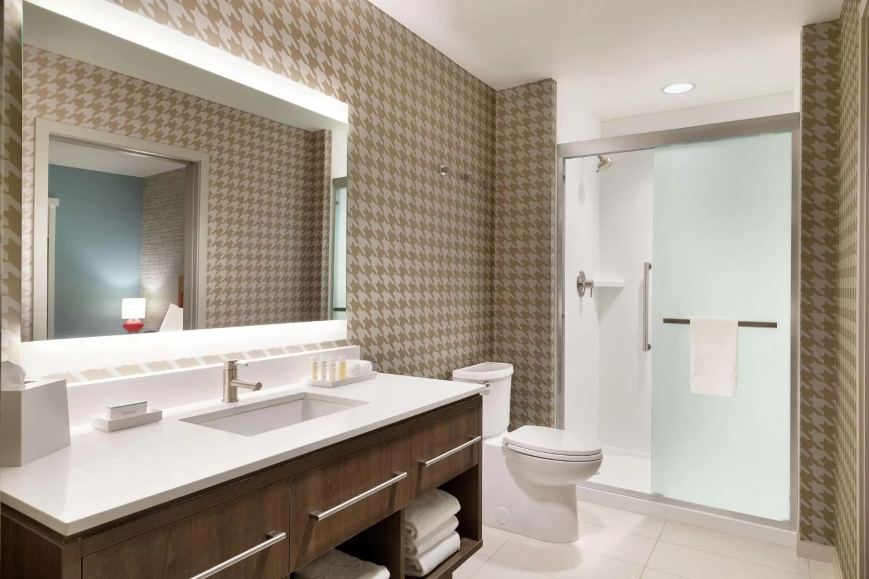 Bathroom in Home2 Suites By Hilton Ogden