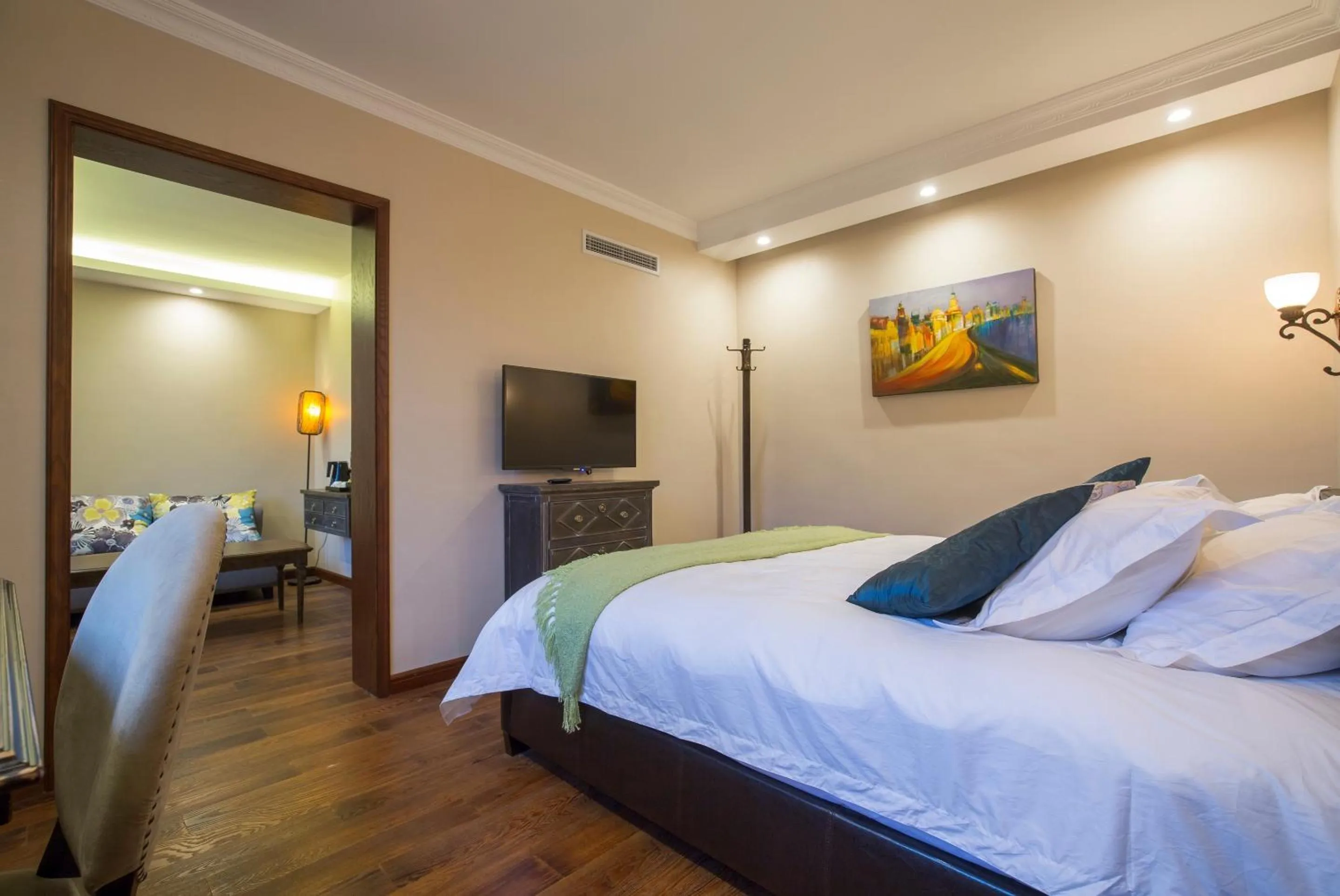 Bedroom, Bed in Shanghai Former French Concession Garden Hotel