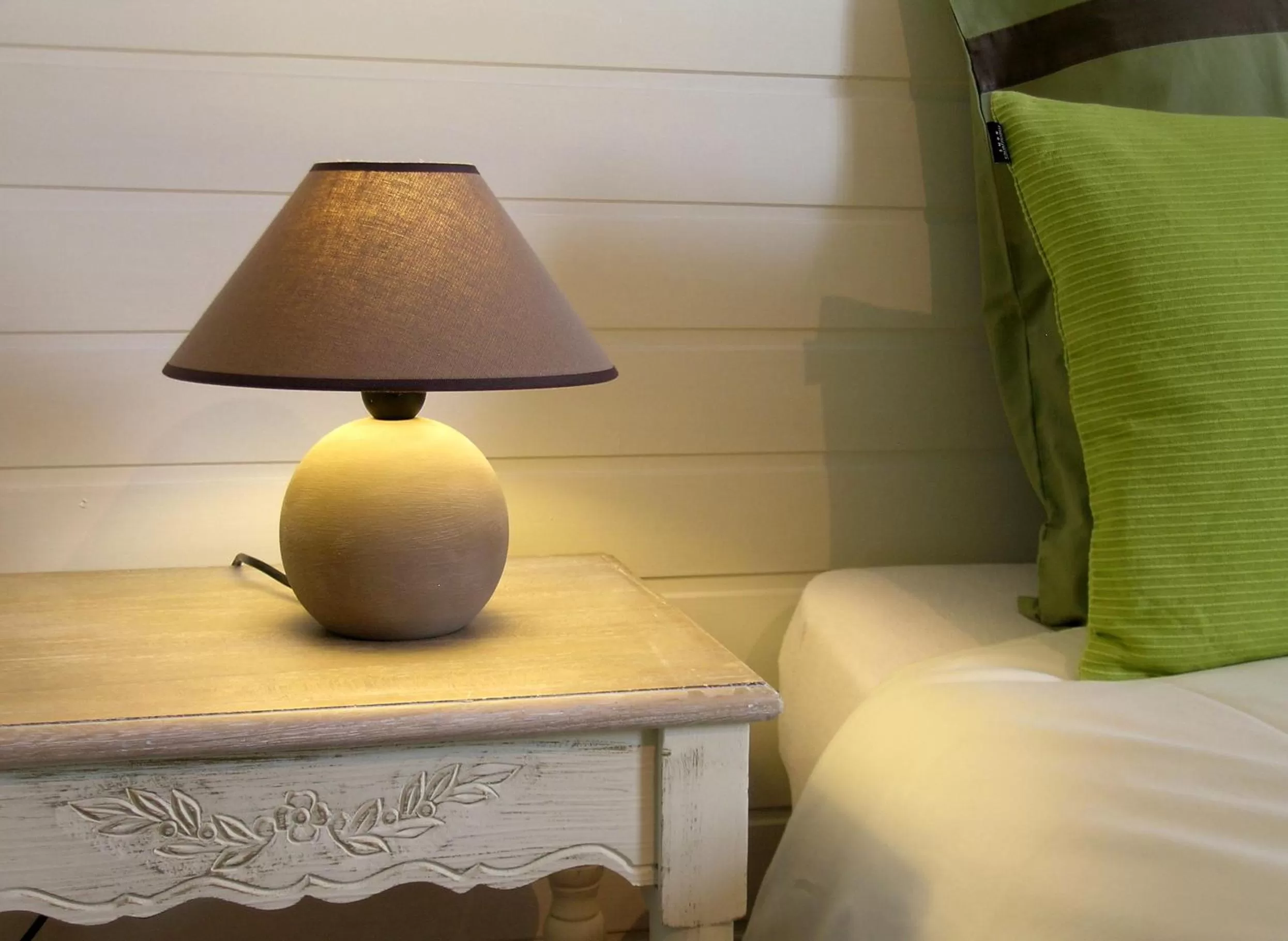 Decorative detail, Bed in B&B De Passant