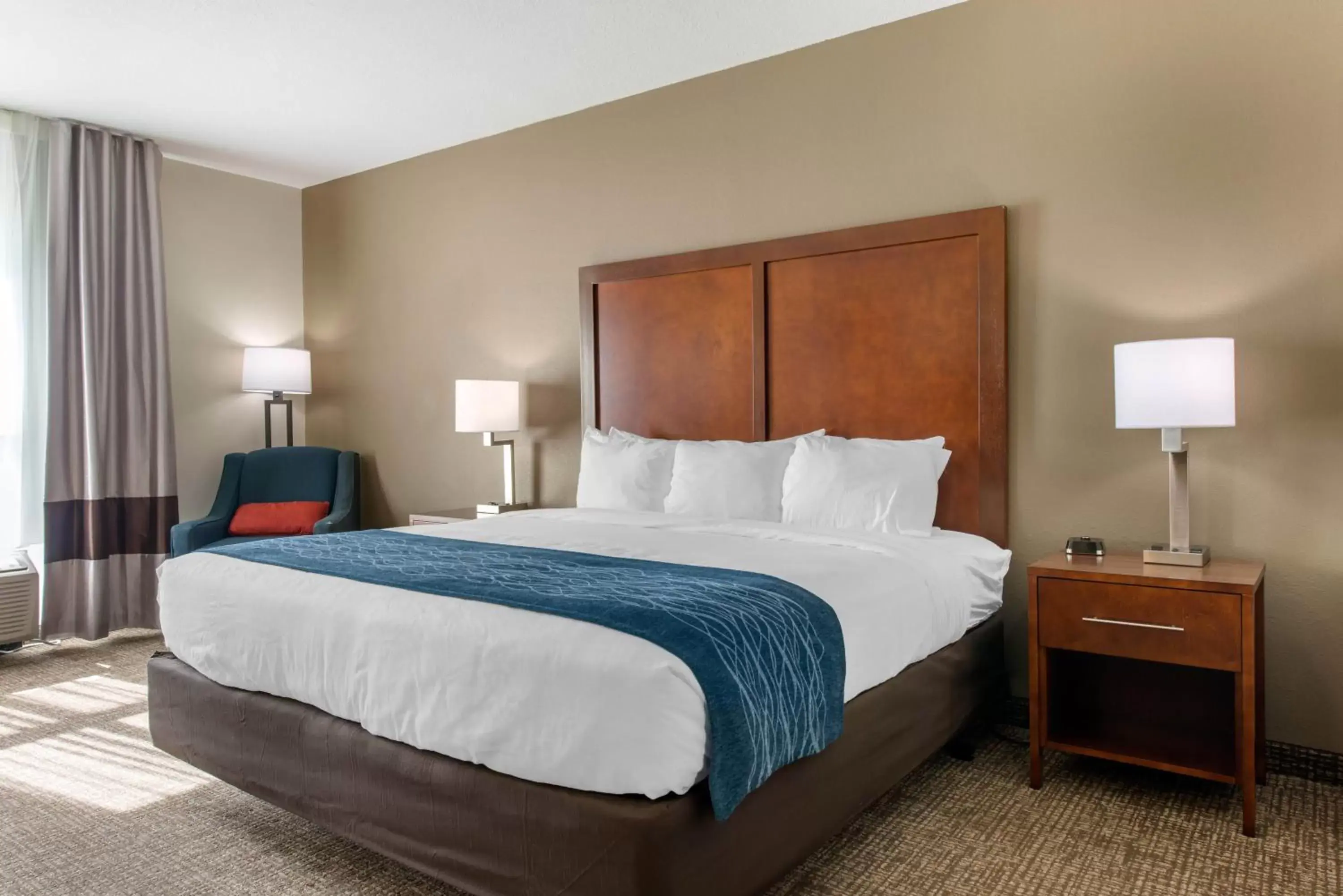 Bed in Comfort Inn & Suites Tavares North