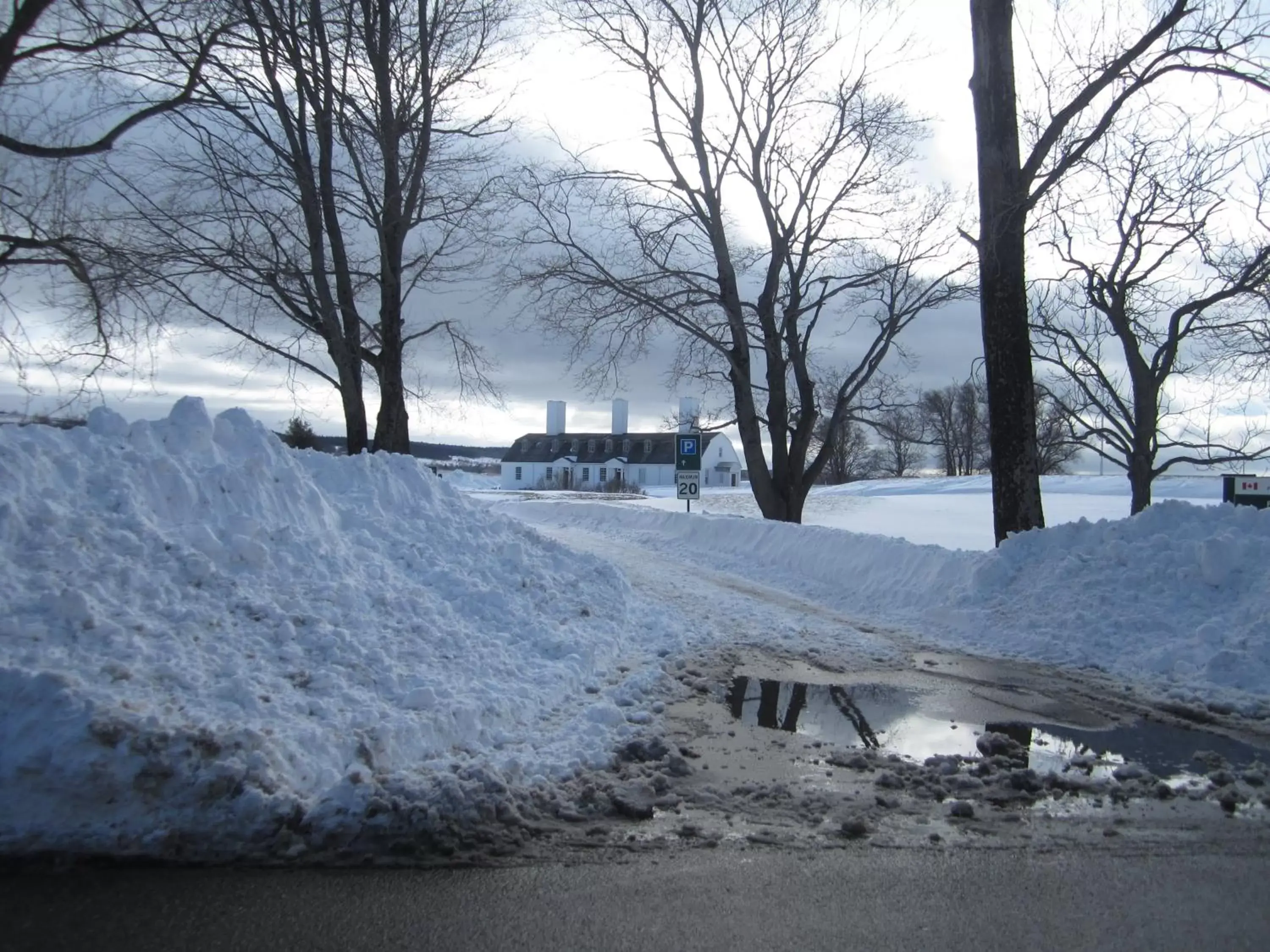 Nearby landmark, Winter in Grand Oak Manor Bed and Breakfast