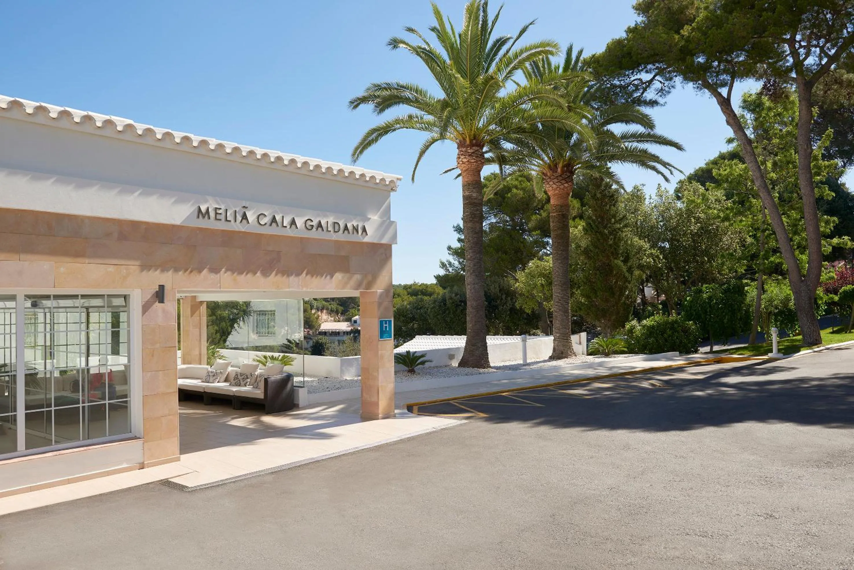Facade/entrance in Meliá Cala Galdana